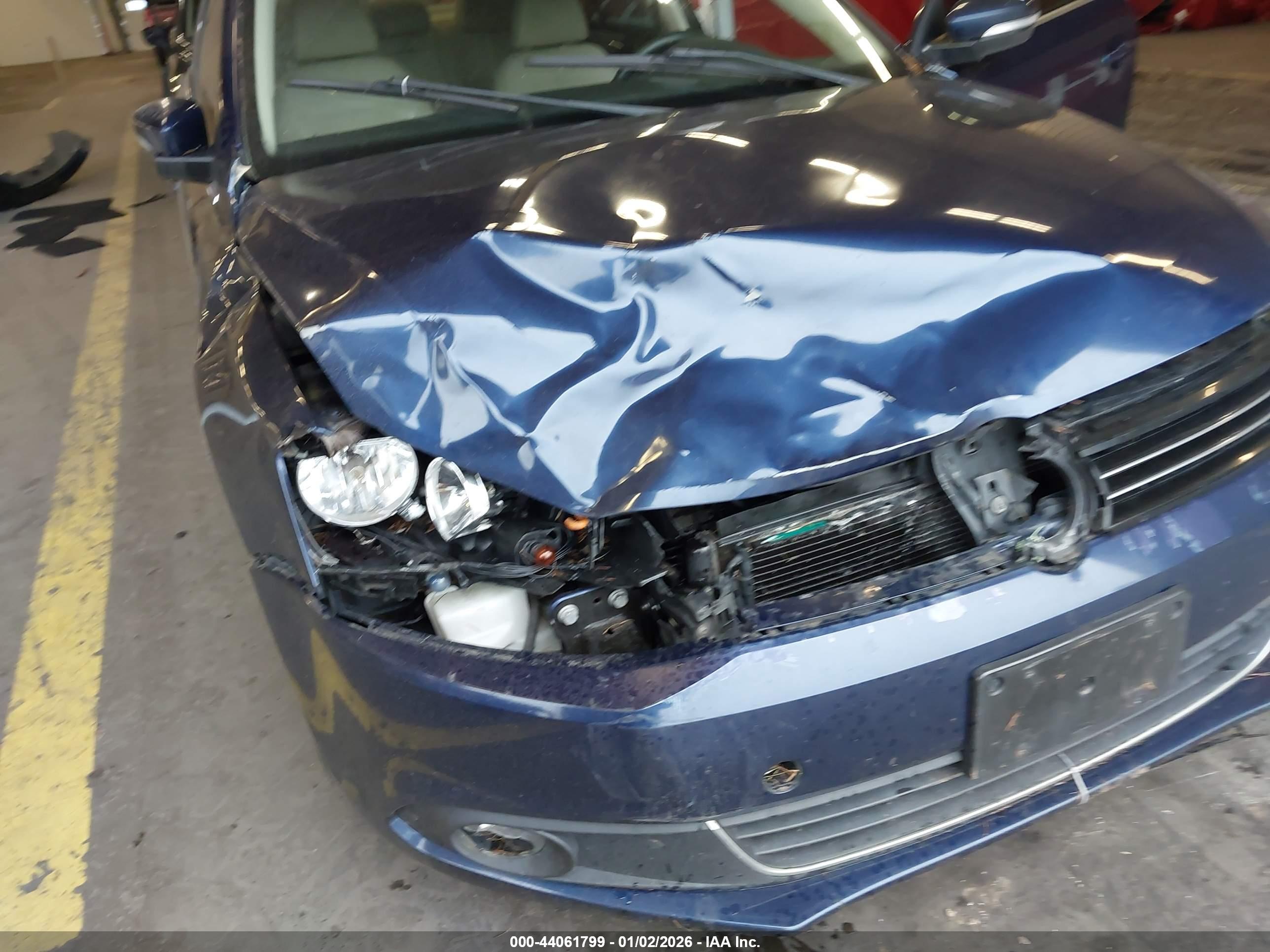 VOLKSWAGEN JETTA image 6