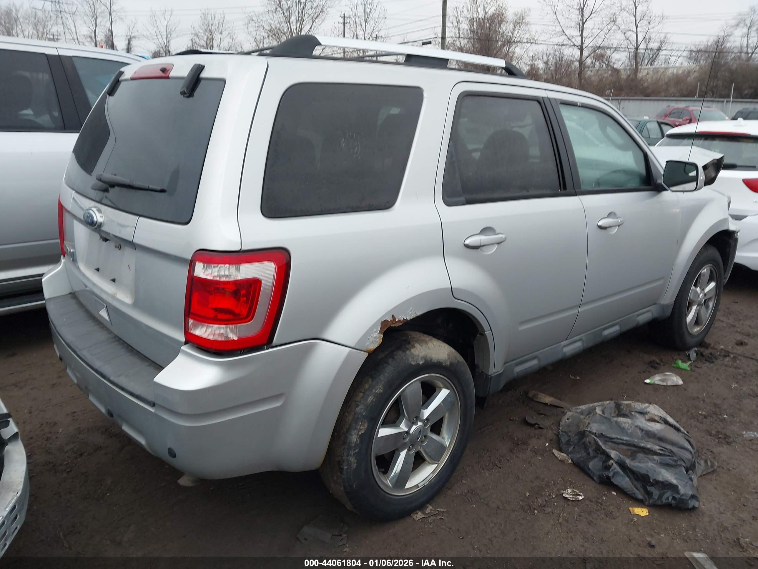 FORD ESCAPE image 4