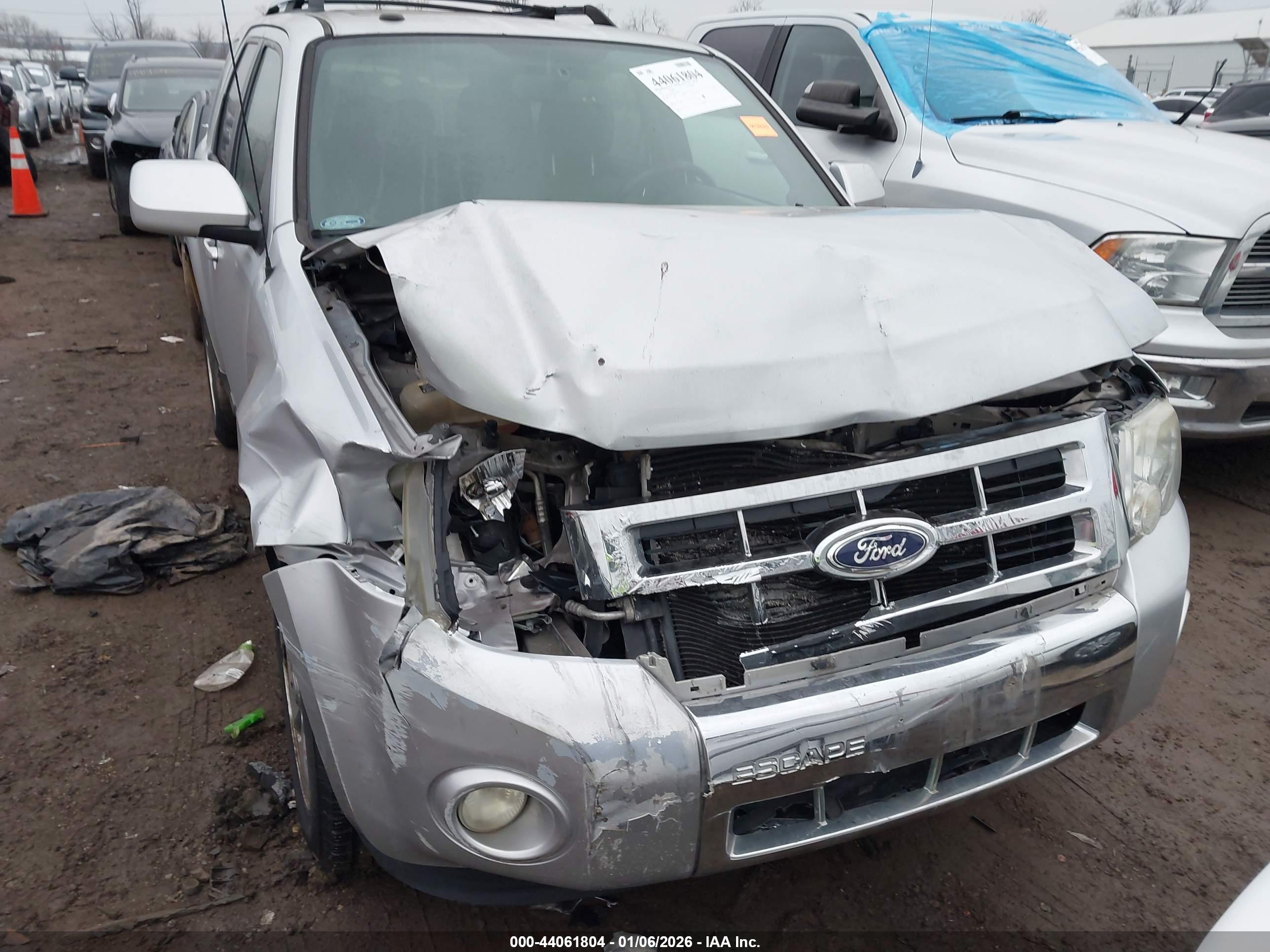 FORD ESCAPE image 6