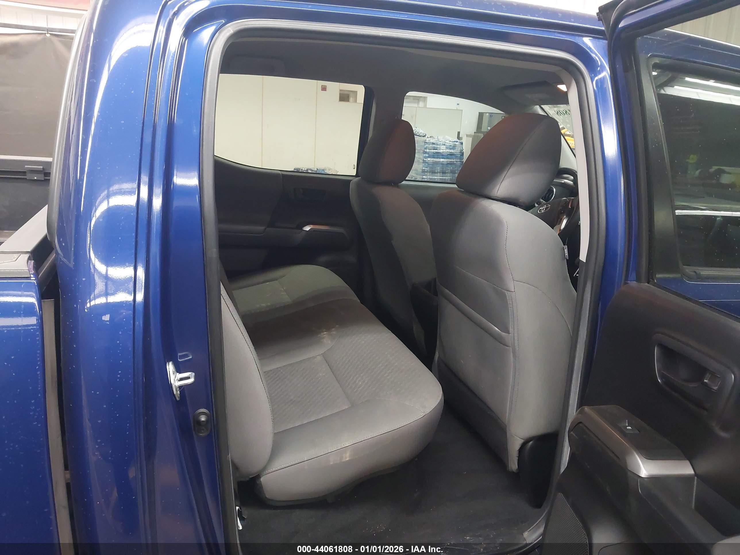 TOYOTA TACOMA image 8