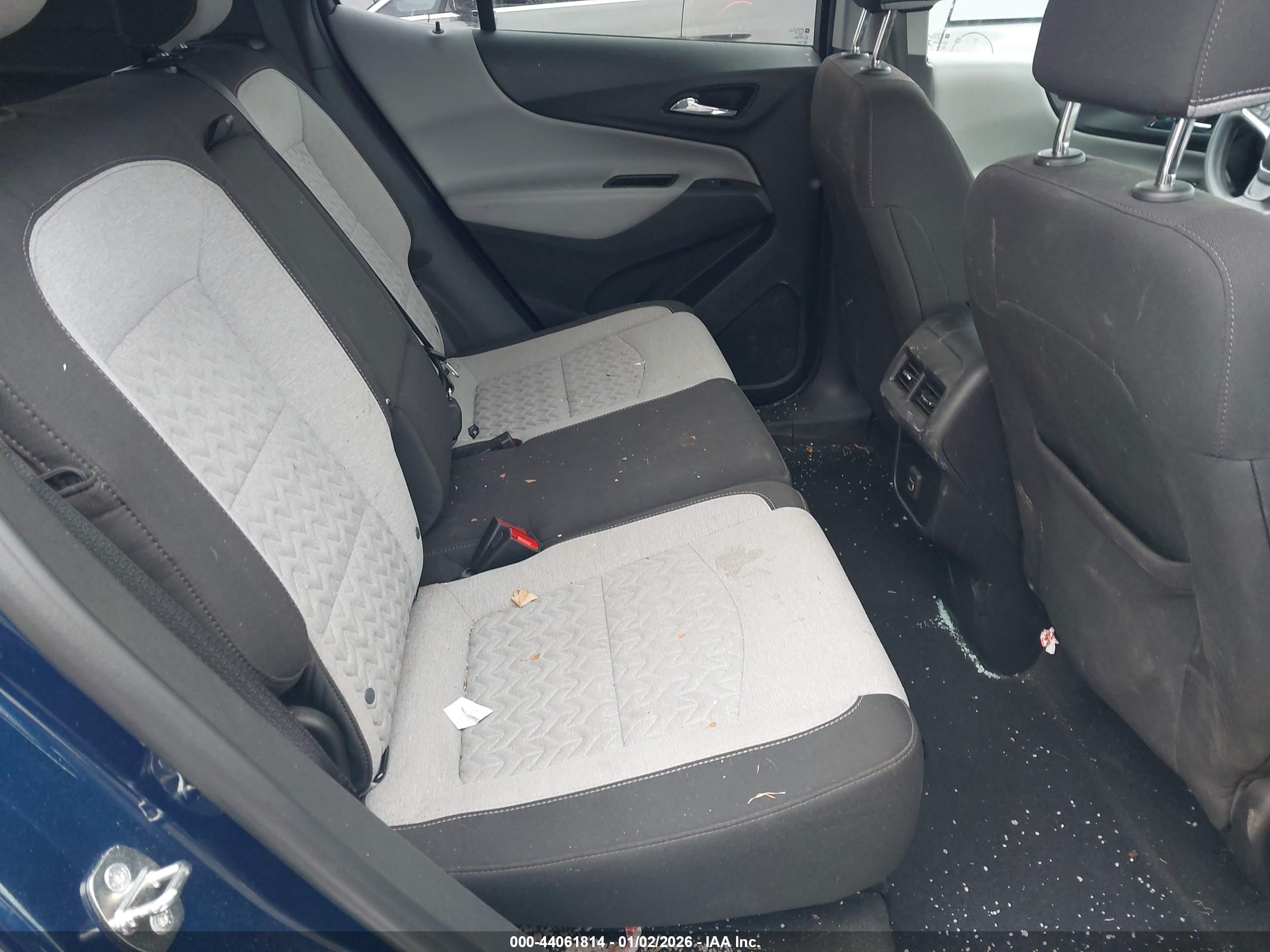 CHEVROLET EQUINOX image 8