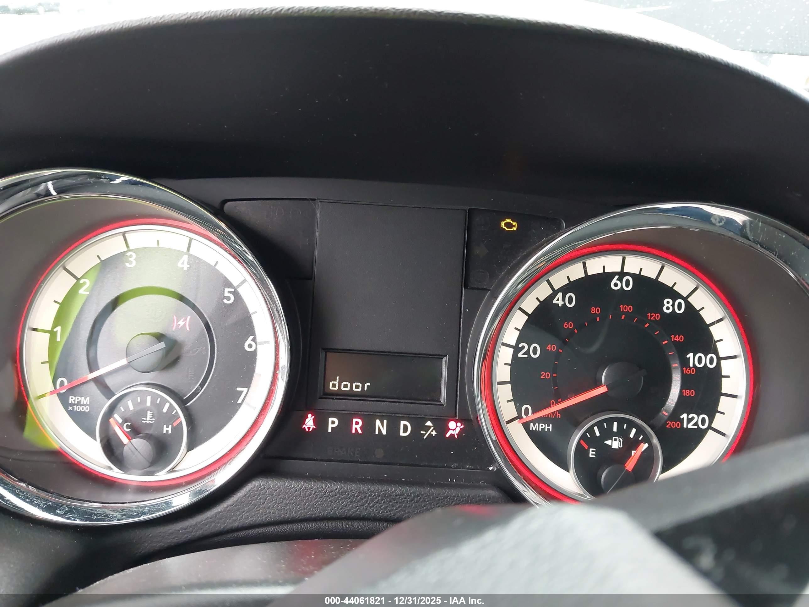 DODGE GRAND image 7