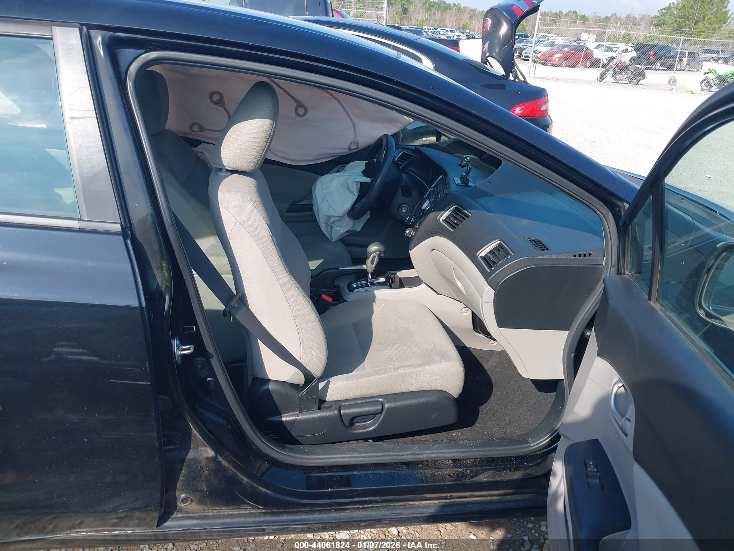 HONDA CIVIC image 5