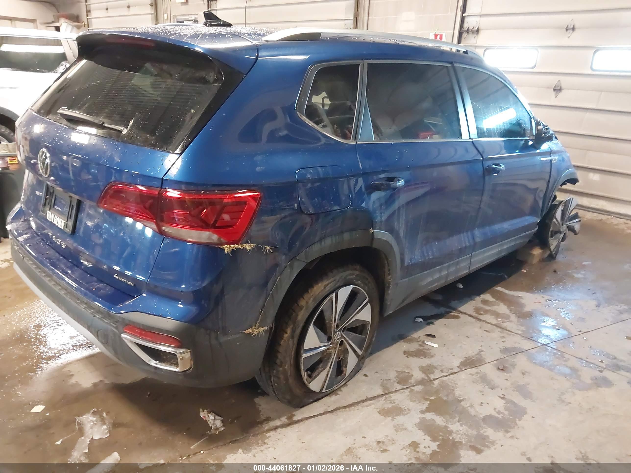 VOLKSWAGEN TAOS image 4
