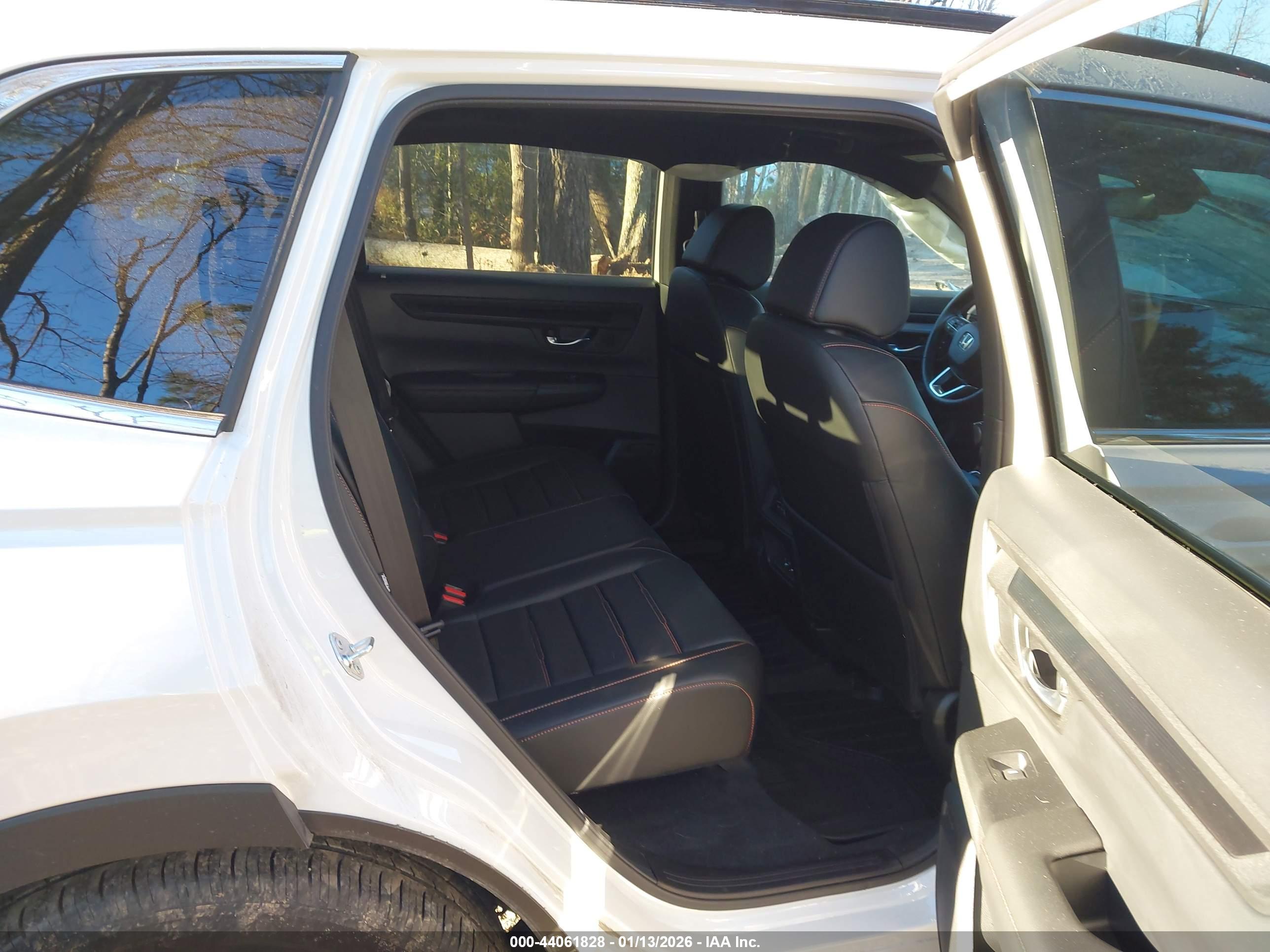 HONDA CR-V image 8