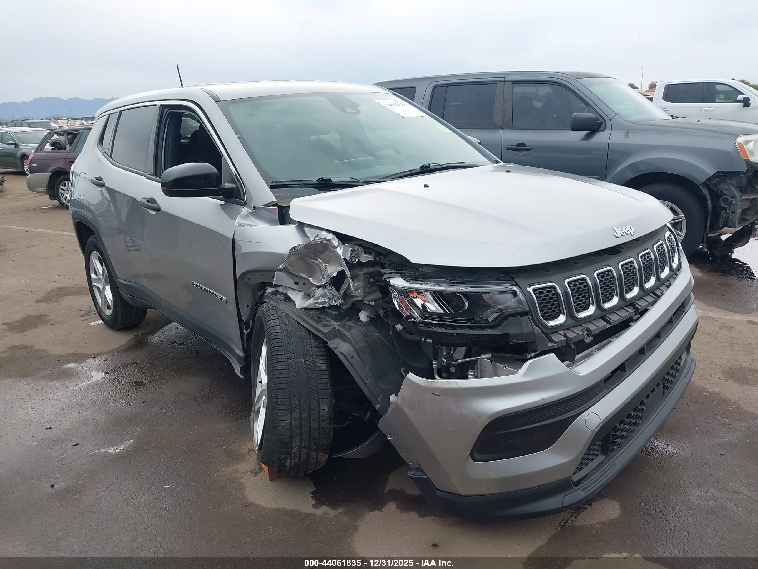 JEEP COMPASS image 6