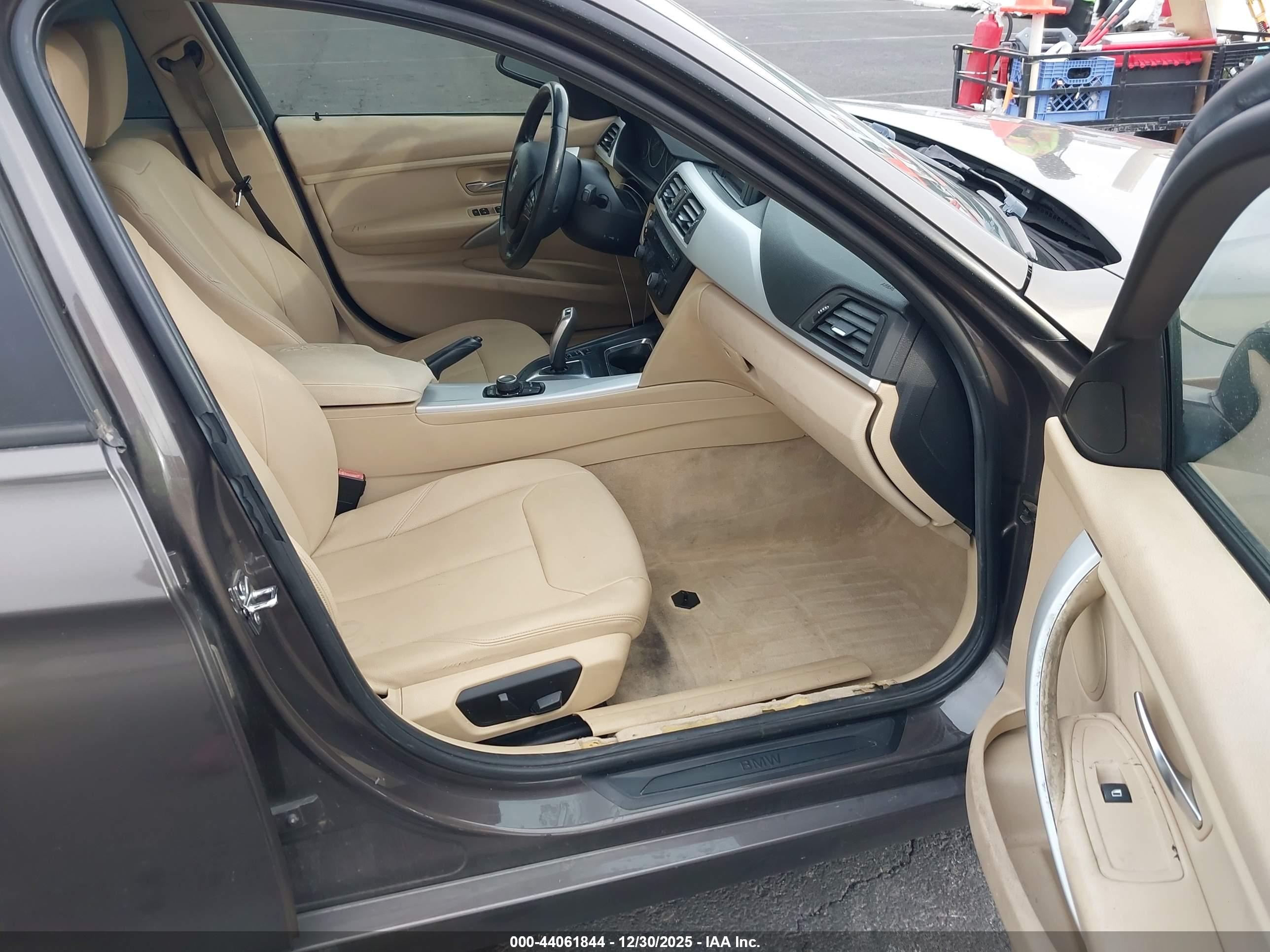BMW 328I image 5