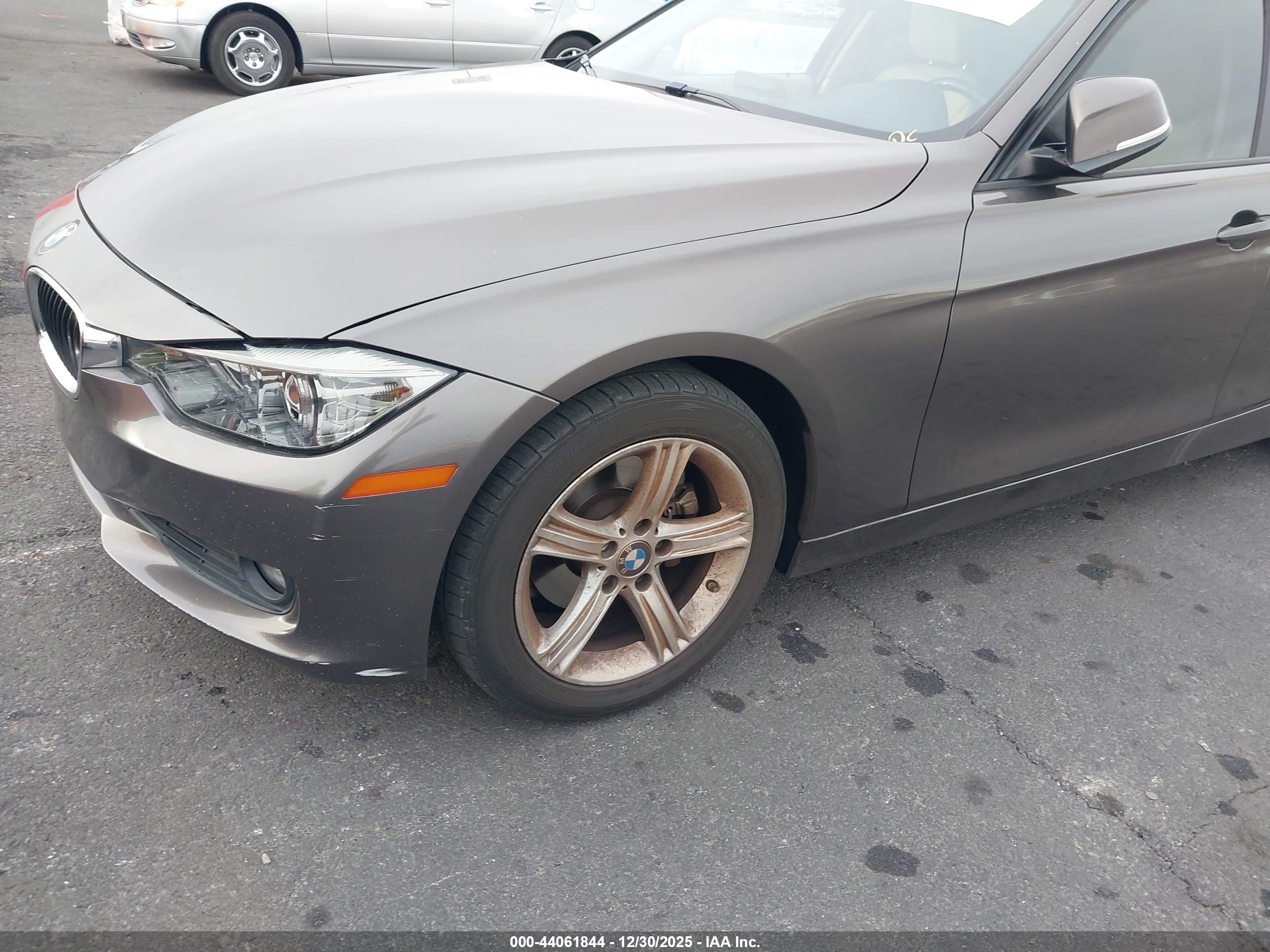BMW 328I image 6