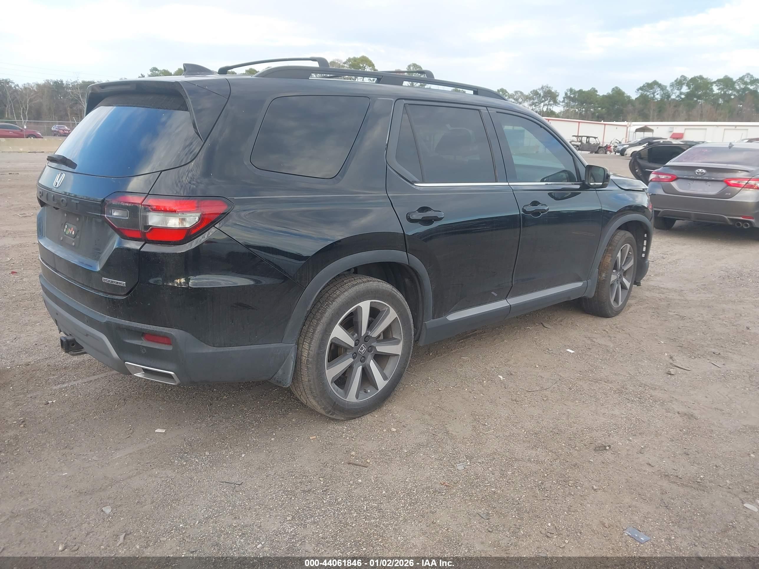 HONDA PILOT image 4