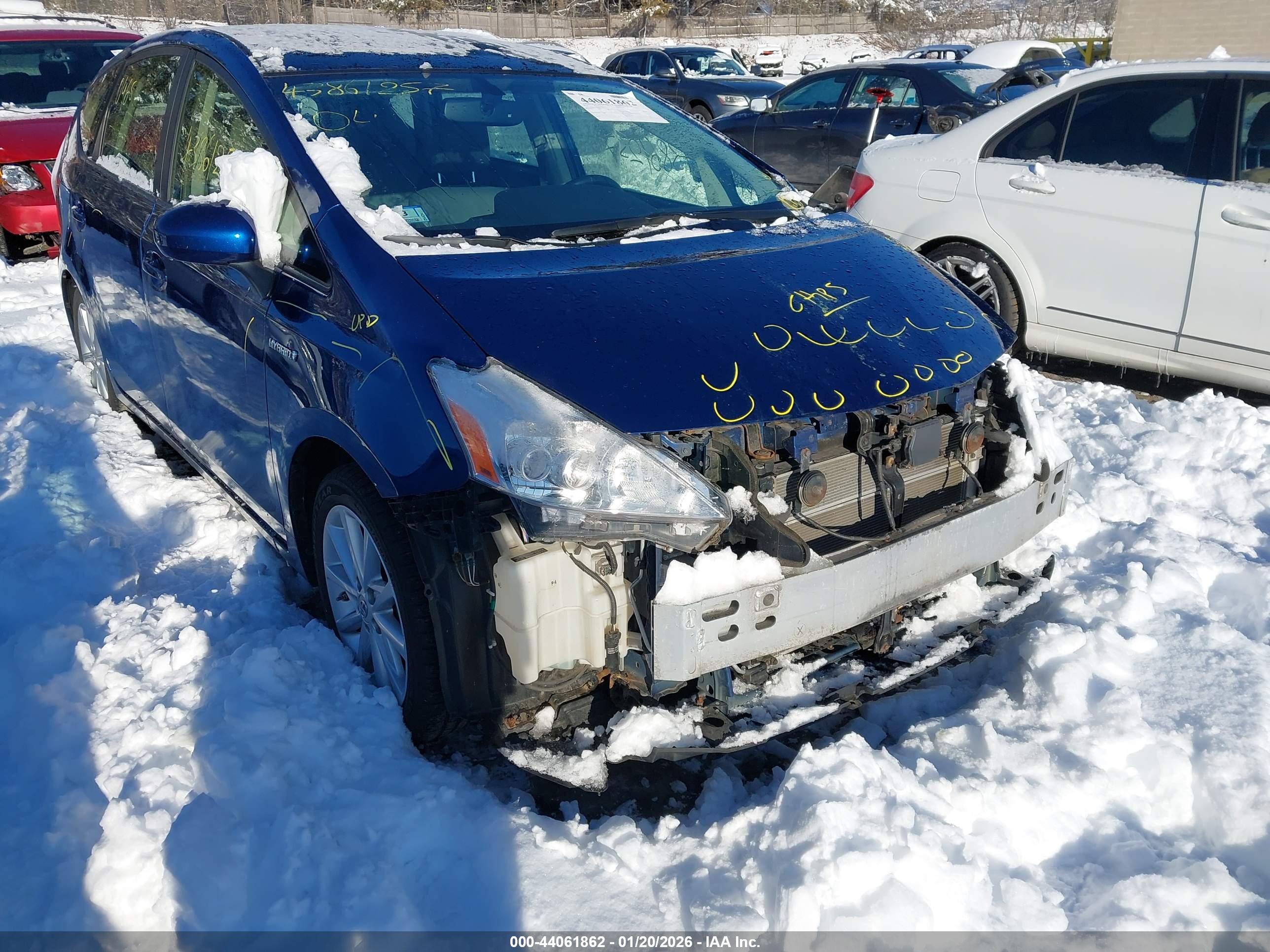 TOYOTA PRIUS image 6