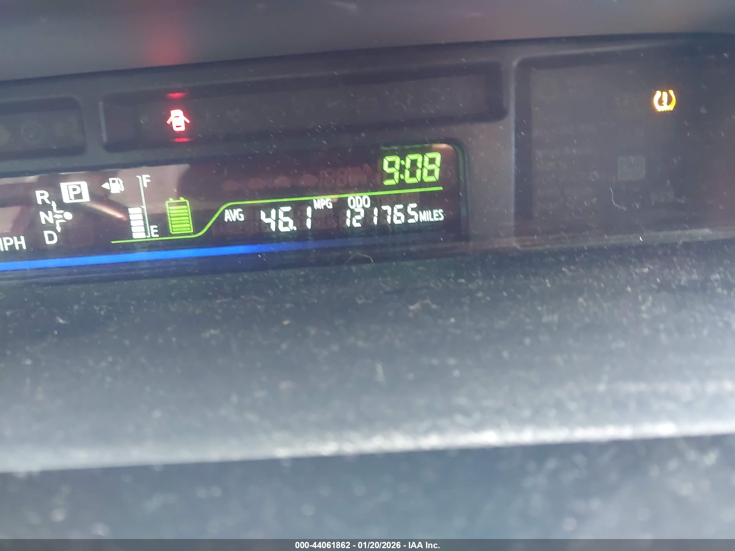 TOYOTA PRIUS image 7