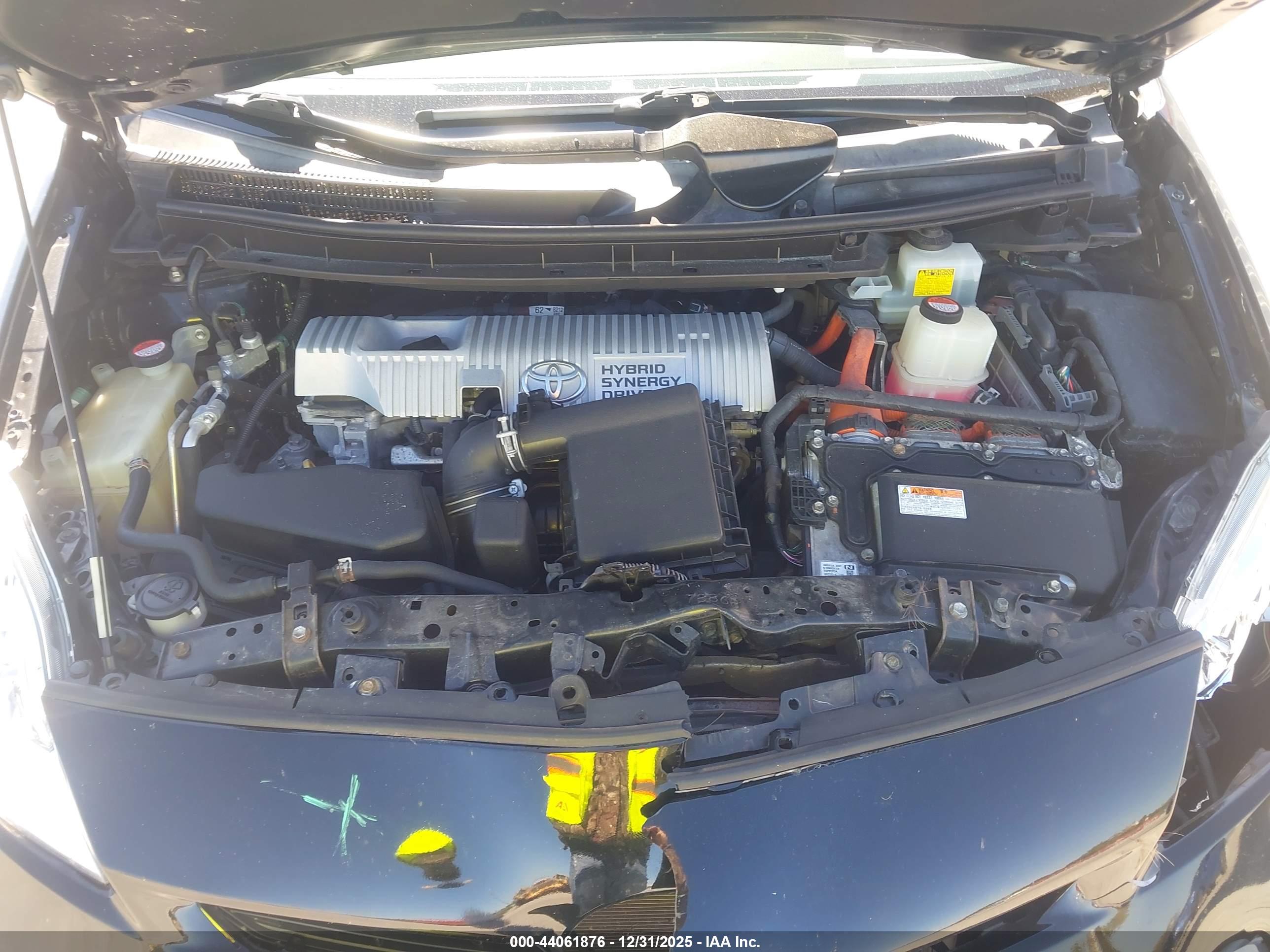 TOYOTA PRIUS image 10