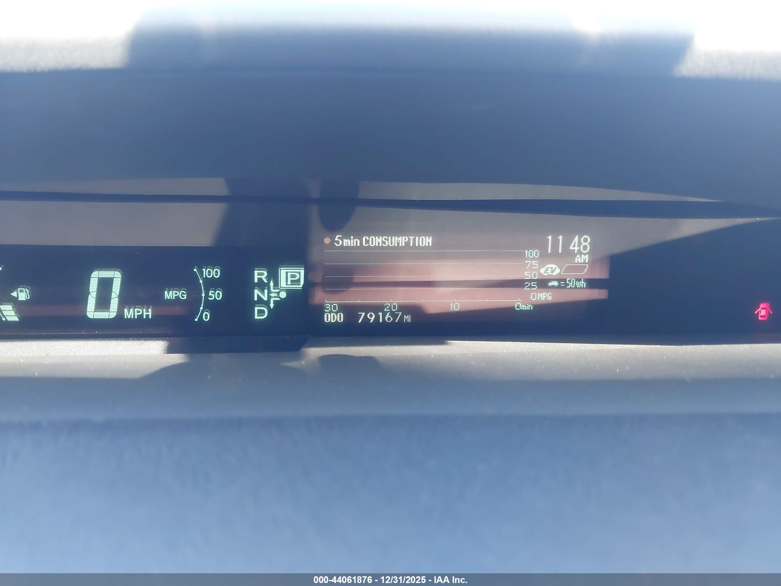 TOYOTA PRIUS image 7