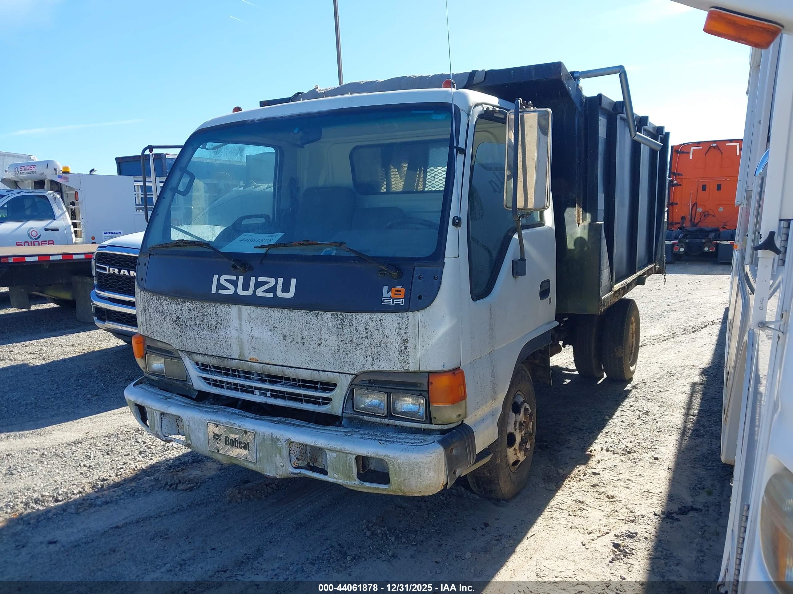 ISUZU NPR image 2