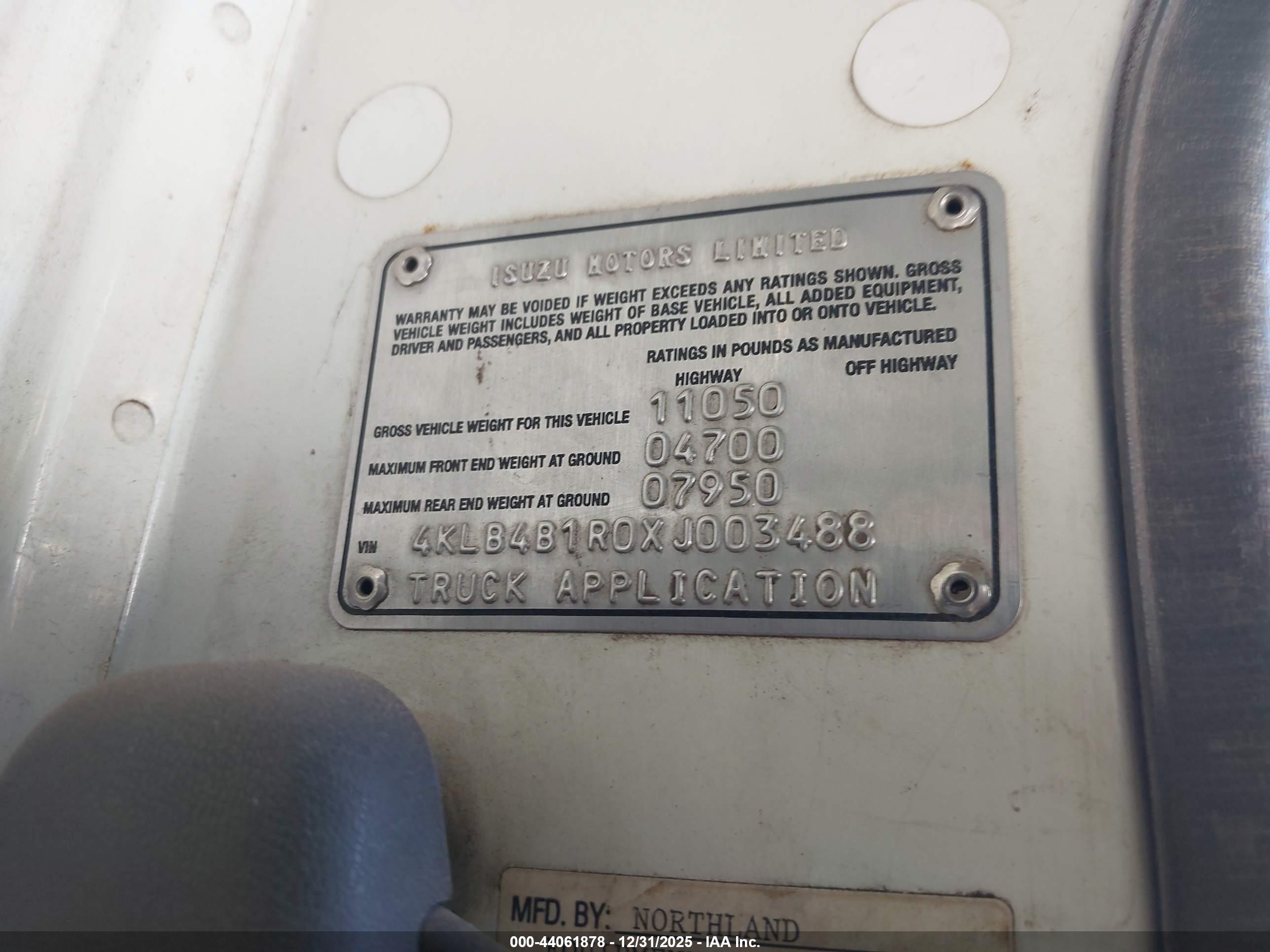 ISUZU NPR image 9