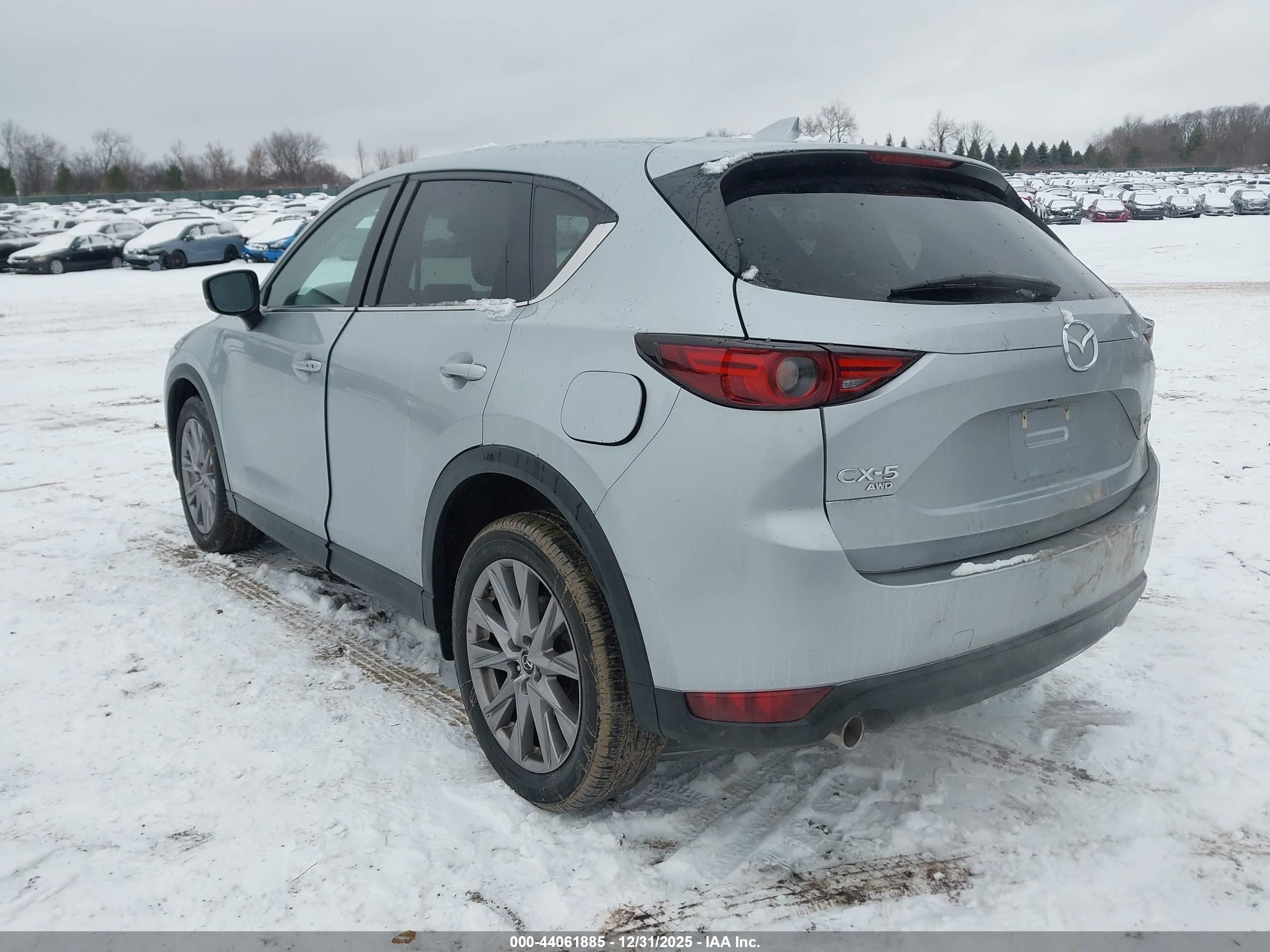 MAZDA CX-5 image 3