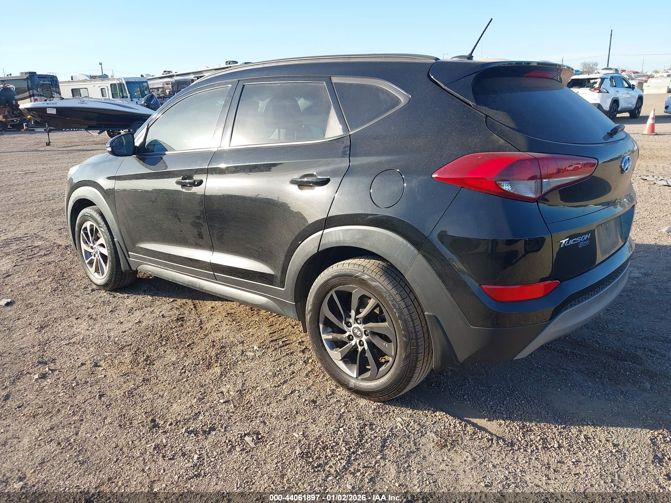 HYUNDAI TUCSON image 3