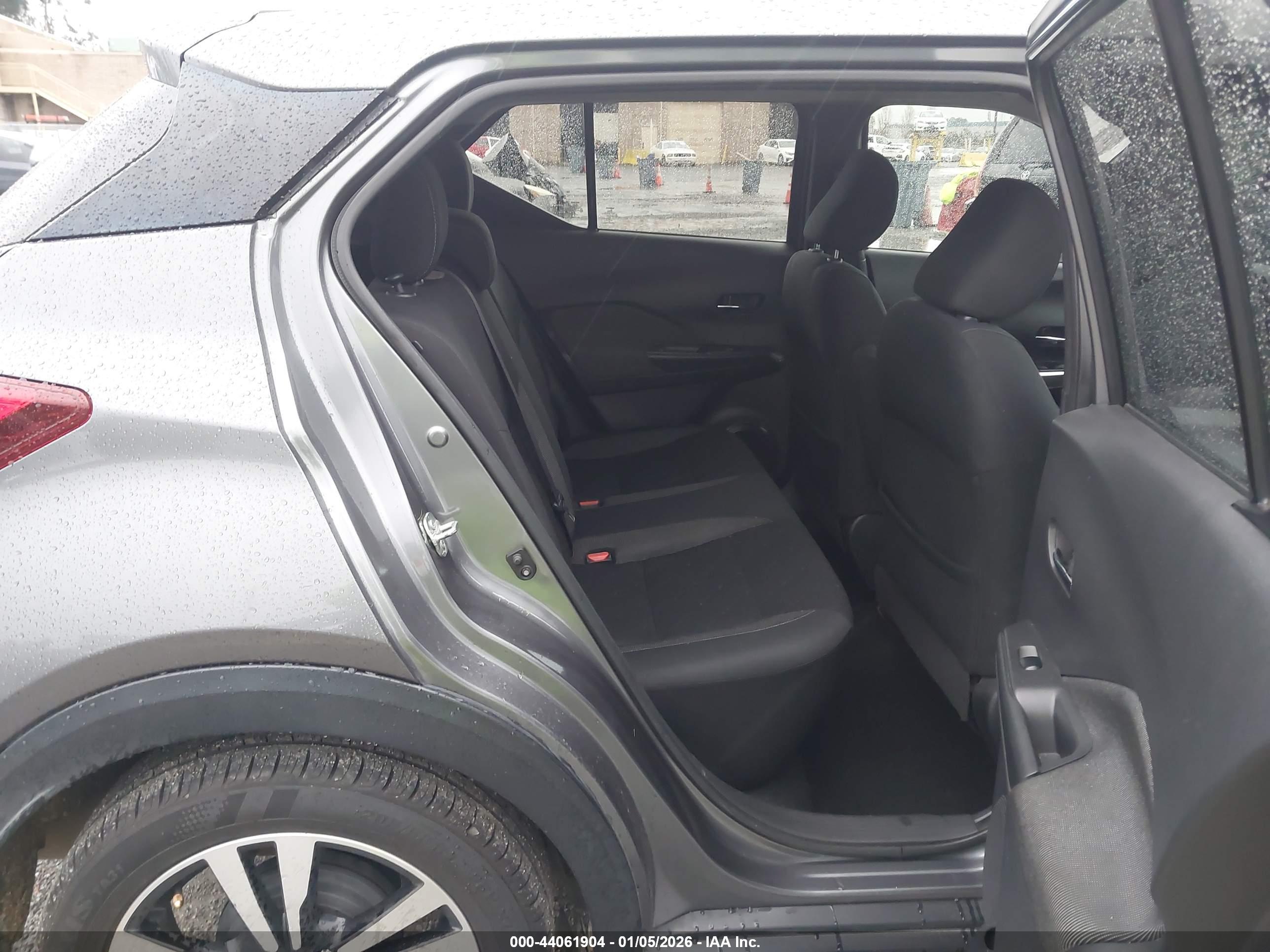NISSAN KICKS image 8