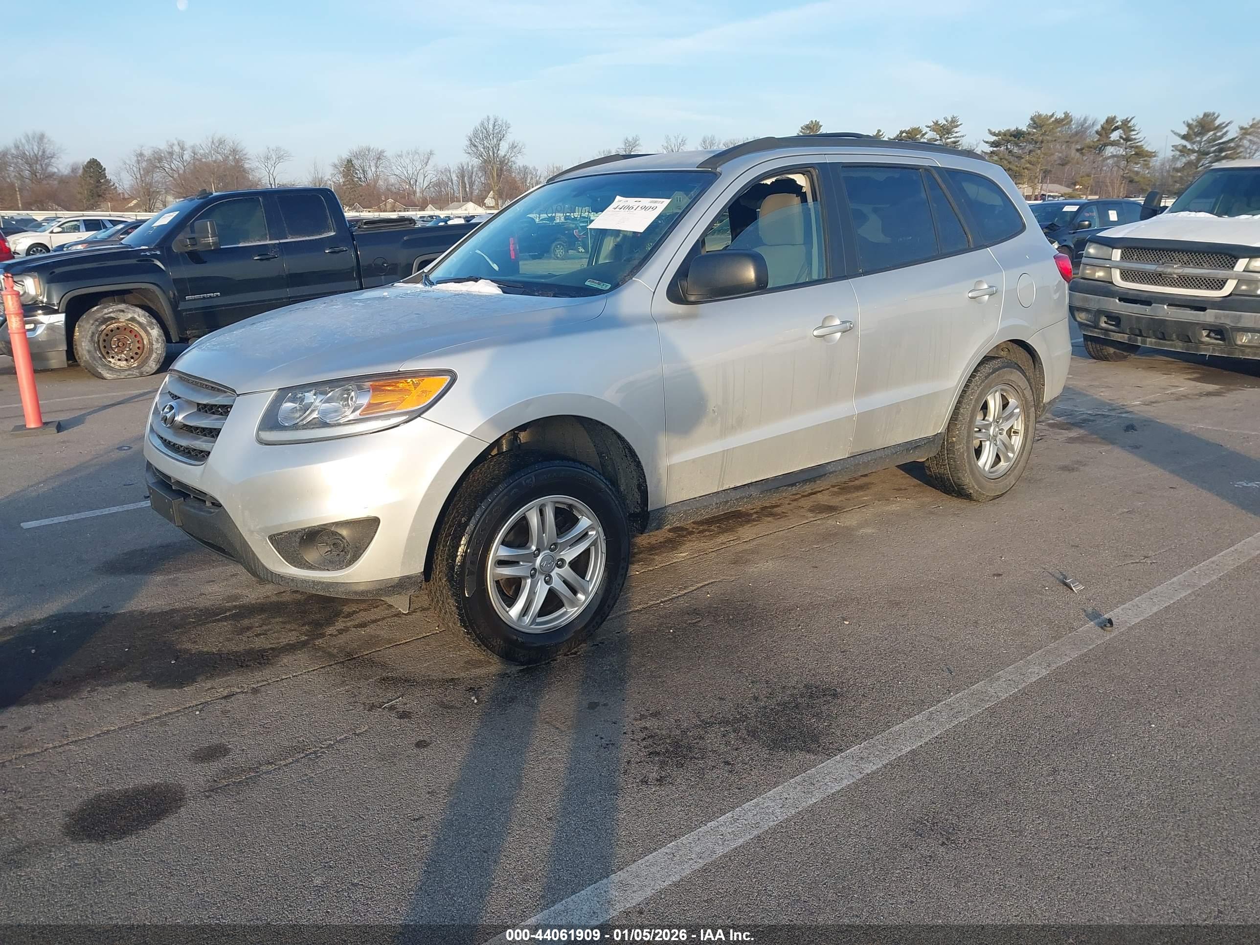 HYUNDAI SANTA image 2