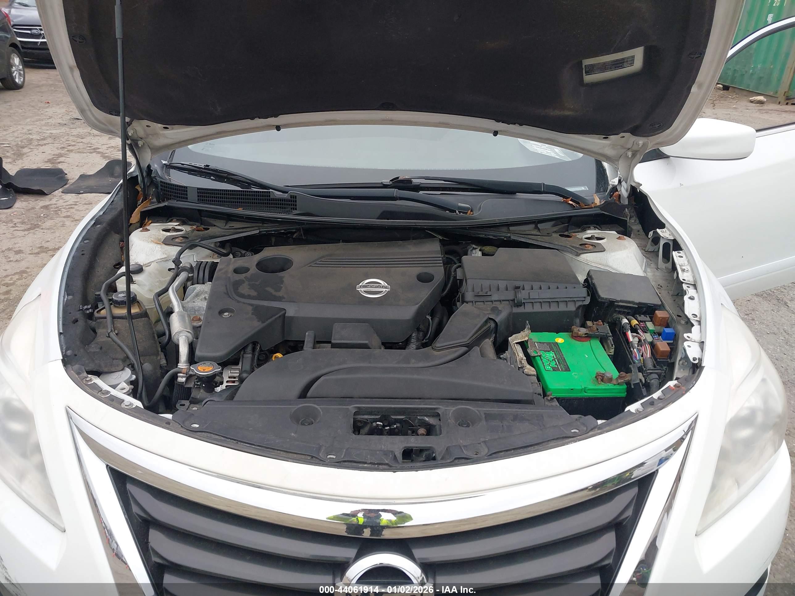 NISSAN ALTIMA image 10