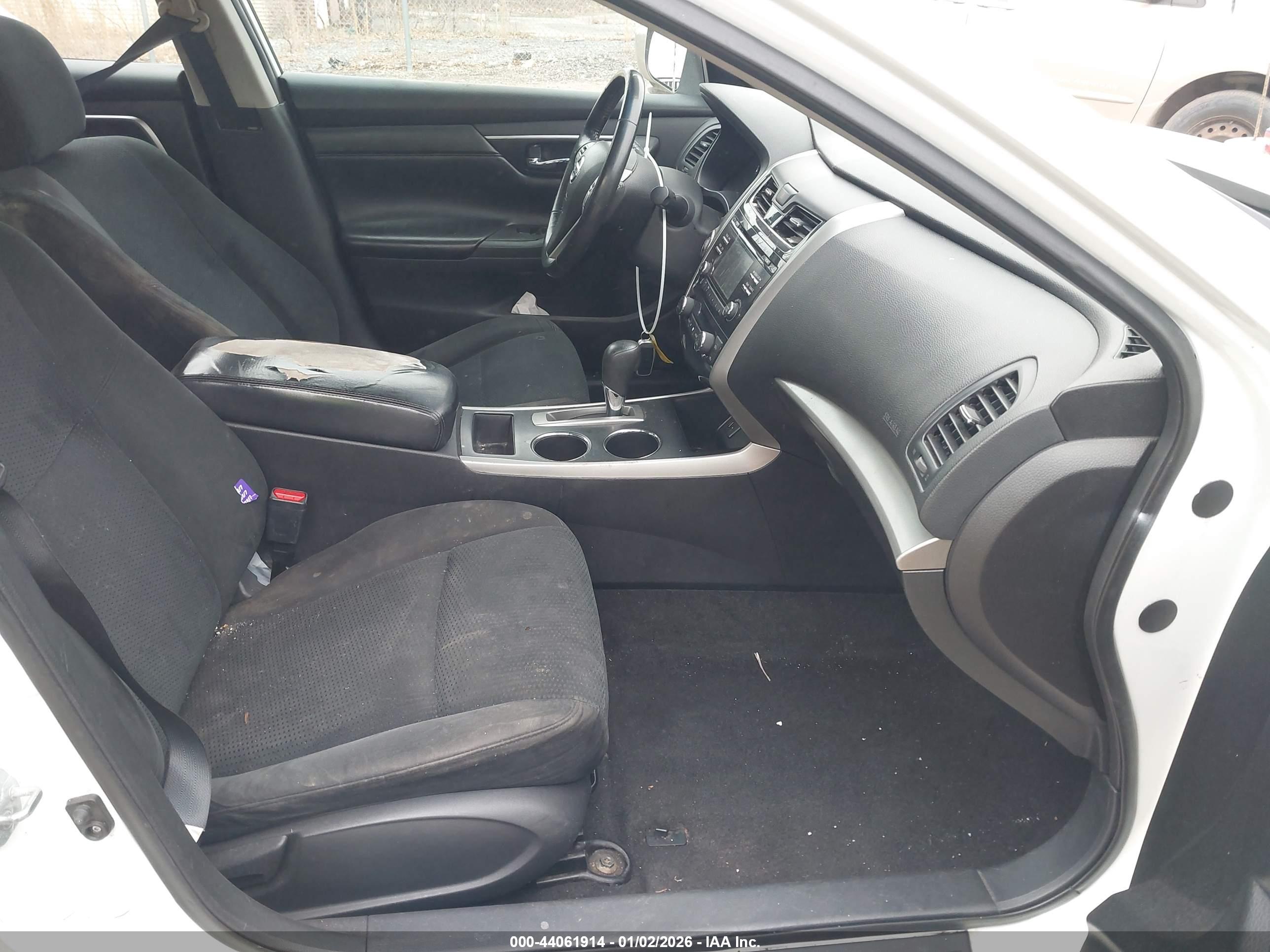 NISSAN ALTIMA image 5