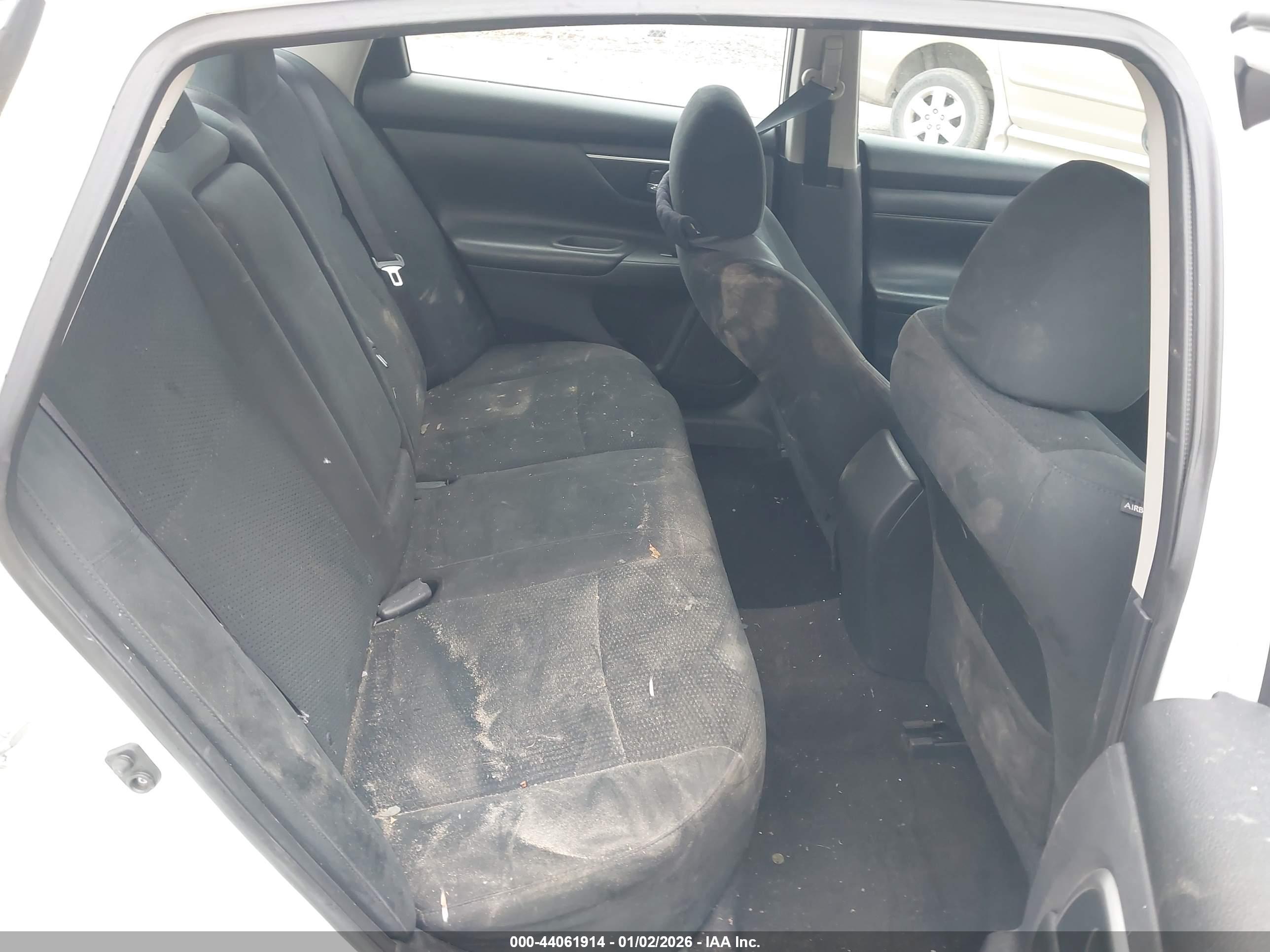 NISSAN ALTIMA image 8