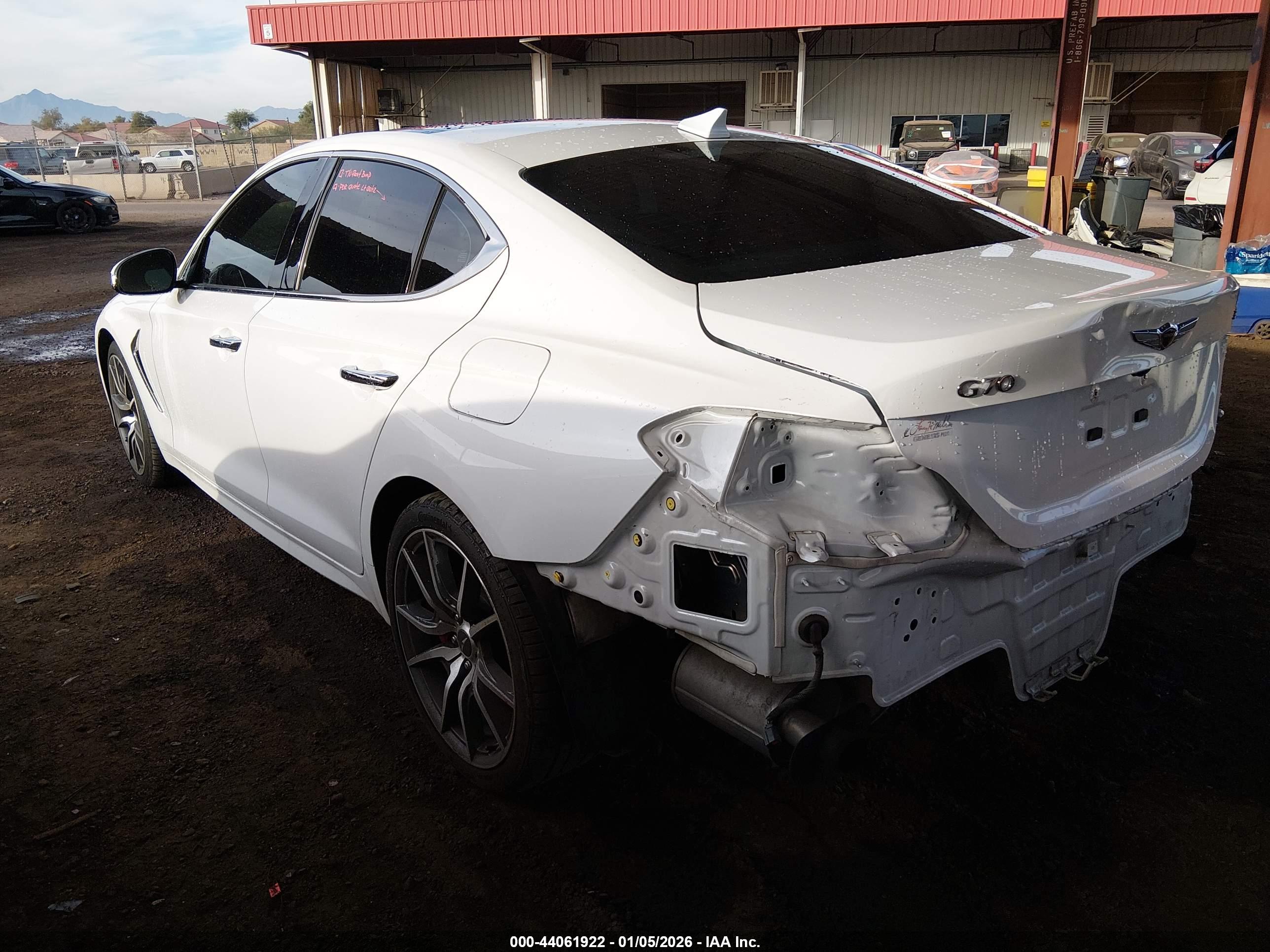 GENESIS G70 image 3