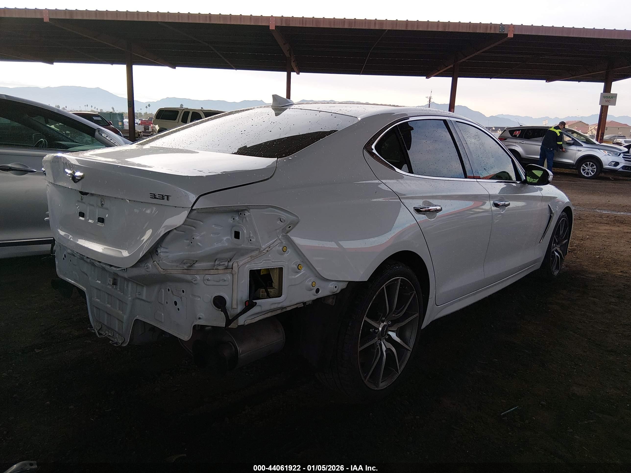 GENESIS G70 image 4