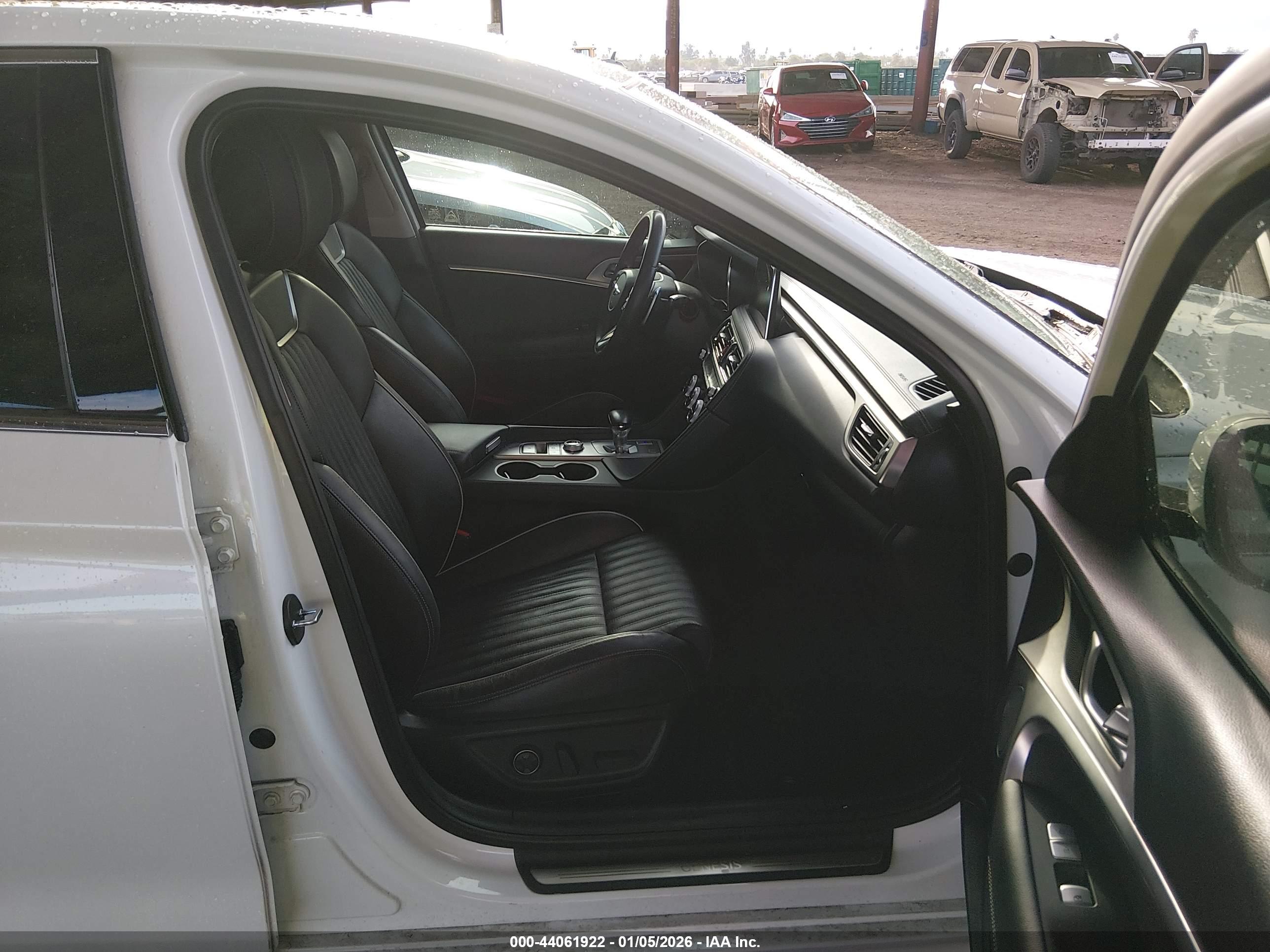 GENESIS G70 image 5