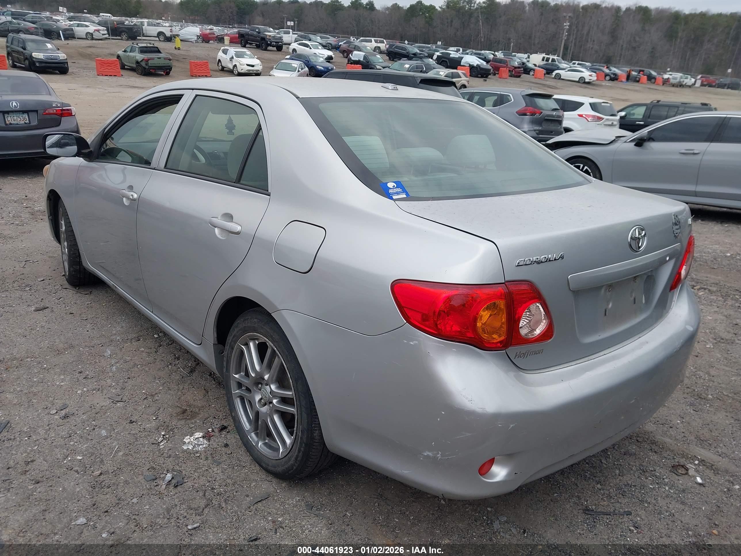 TOYOTA COROLLA image 3