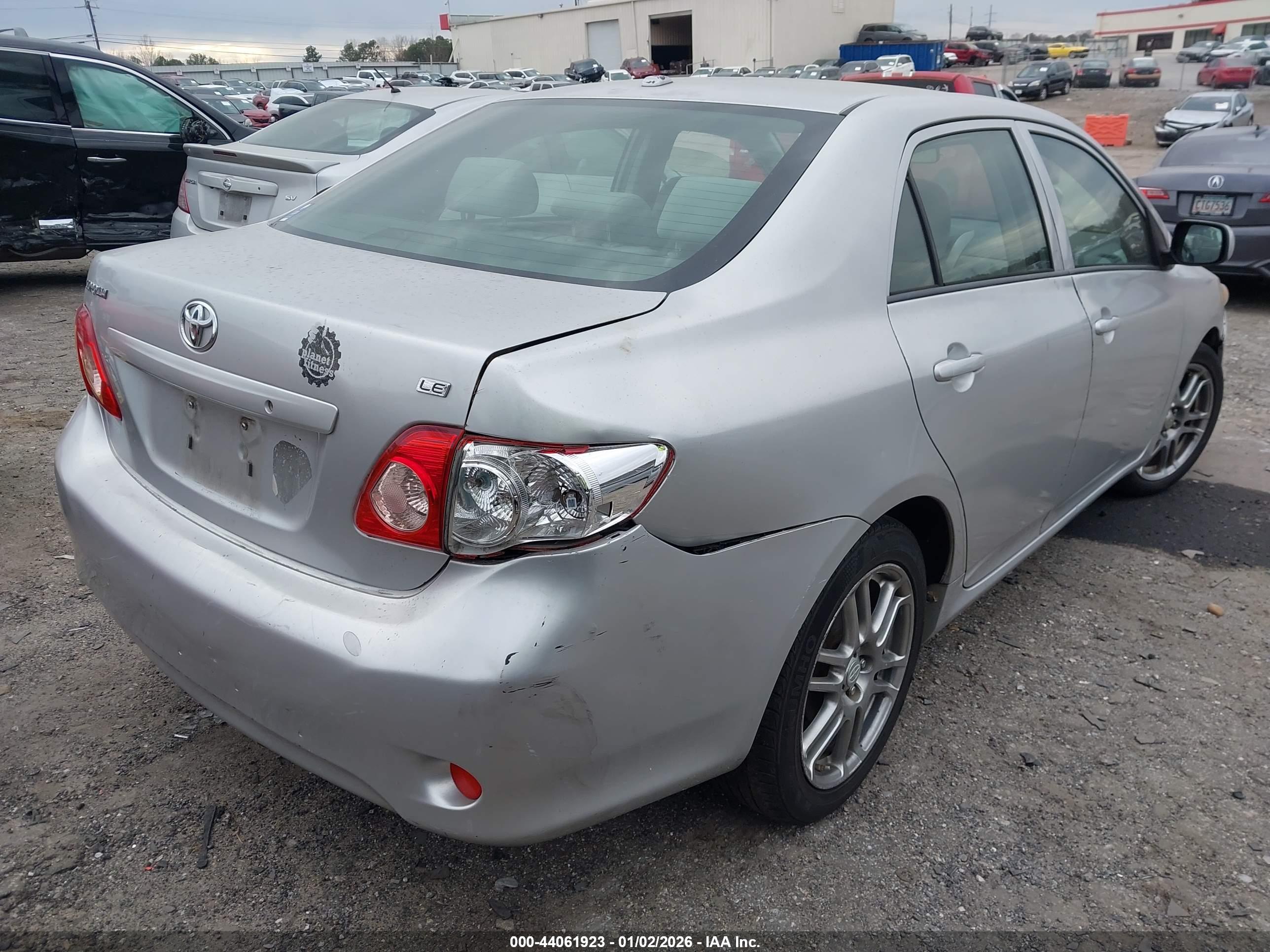 TOYOTA COROLLA image 4