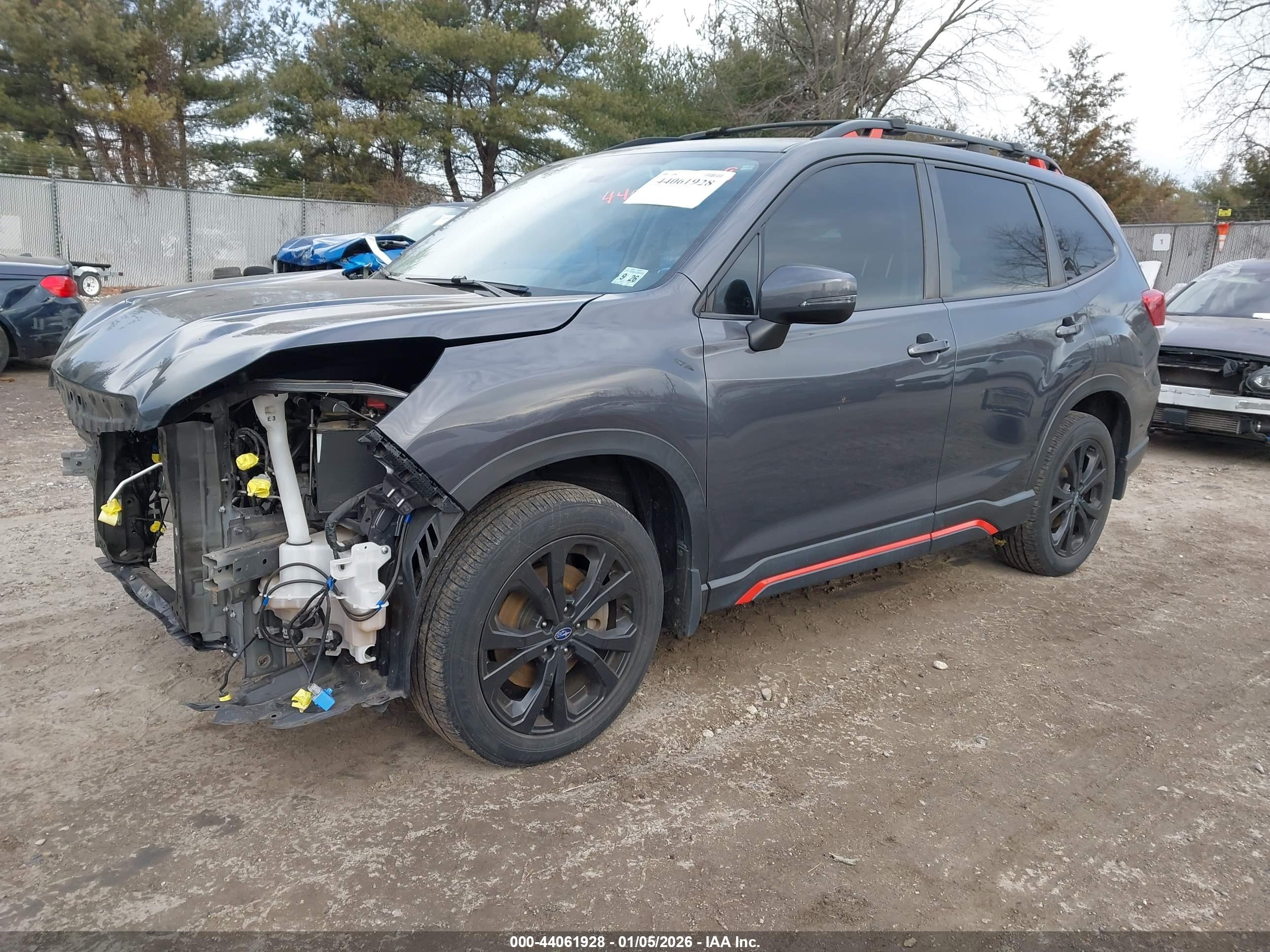 SUBARU FORESTER image 2
