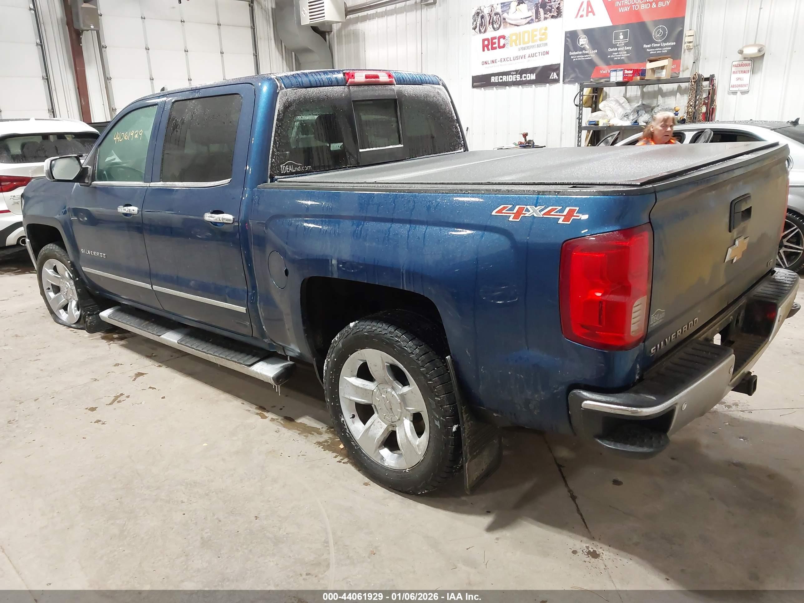 CHEVROLET SILVERADO image 3