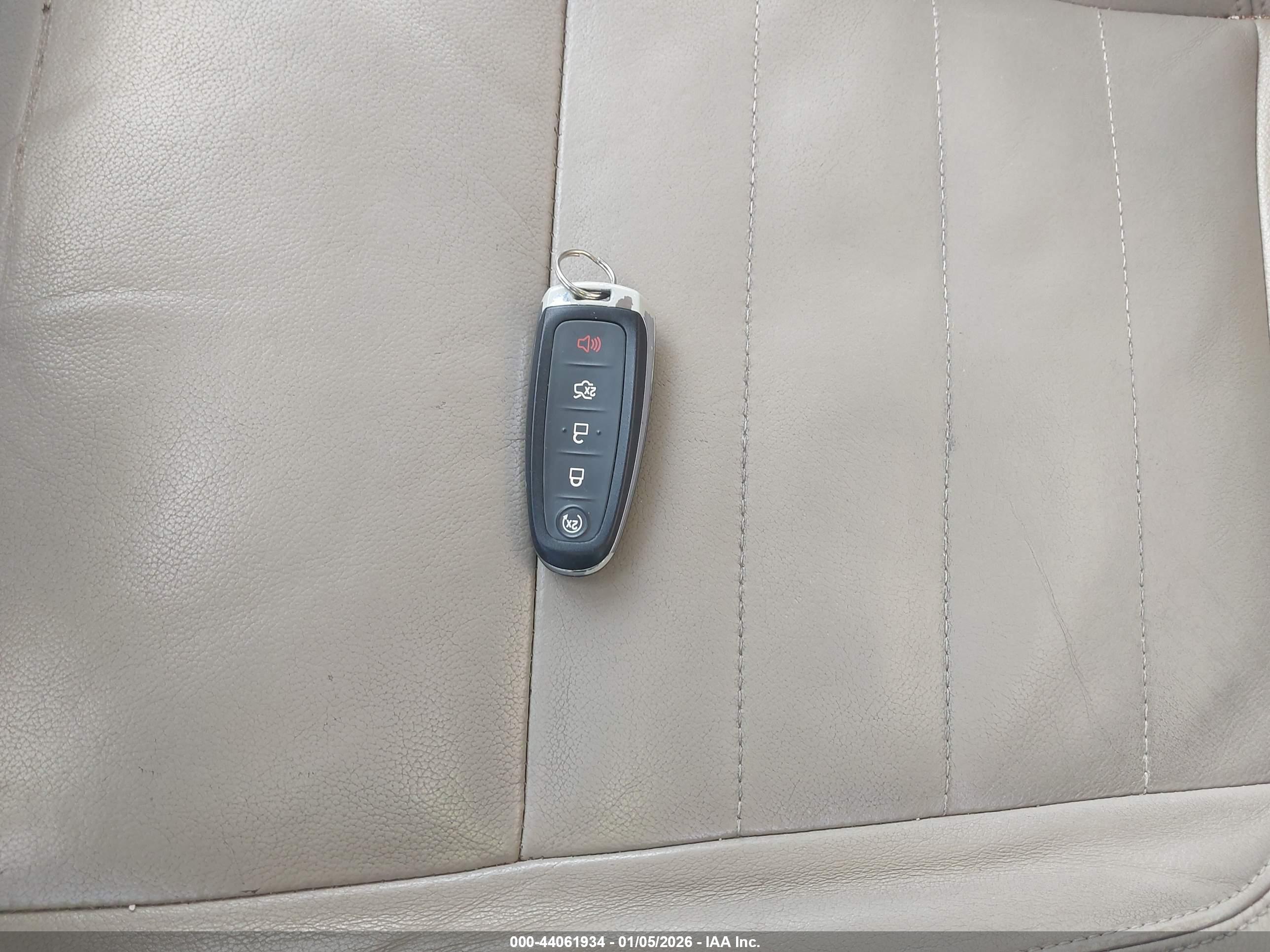 FORD ESCAPE image 11