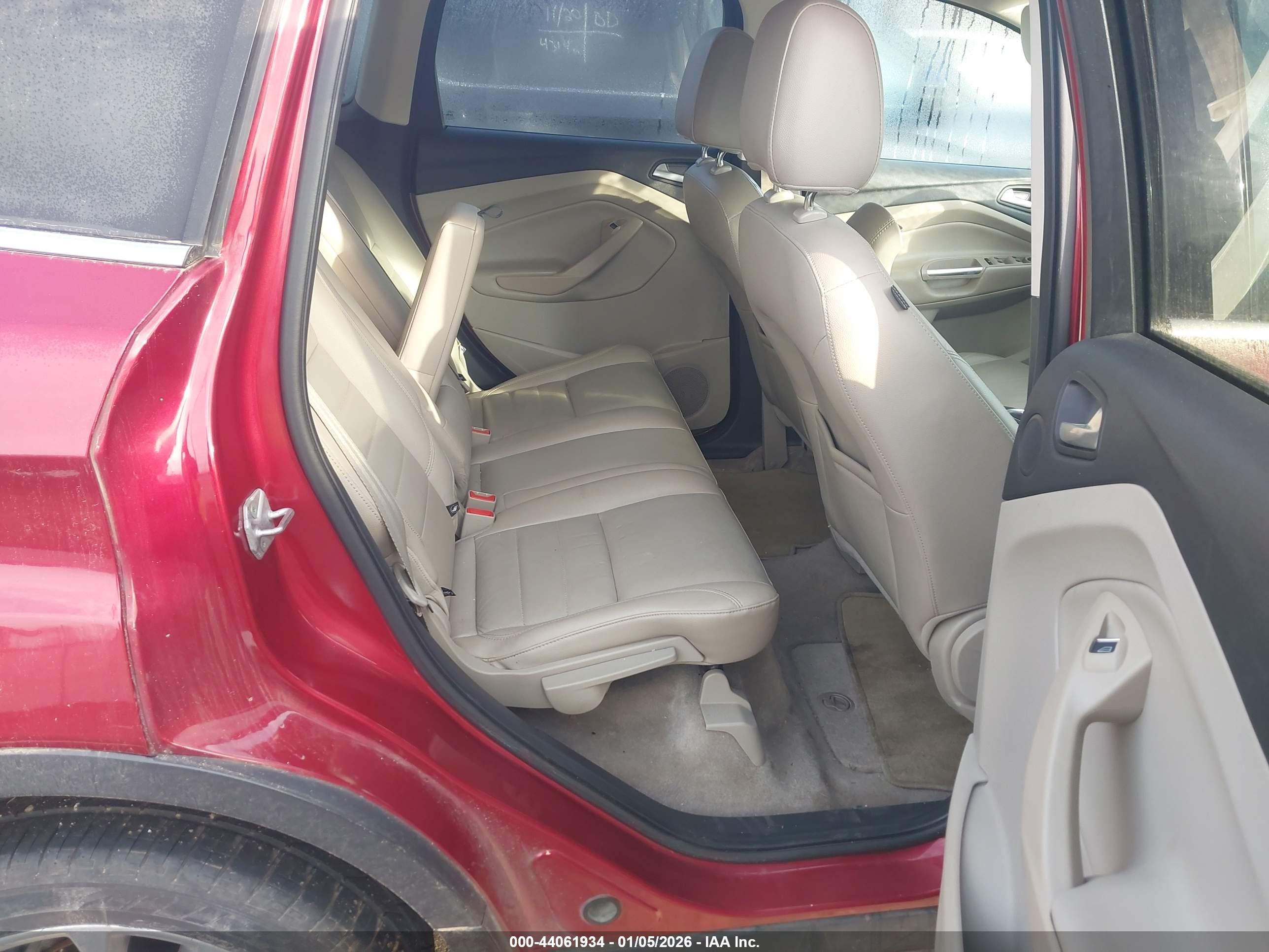 FORD ESCAPE image 8