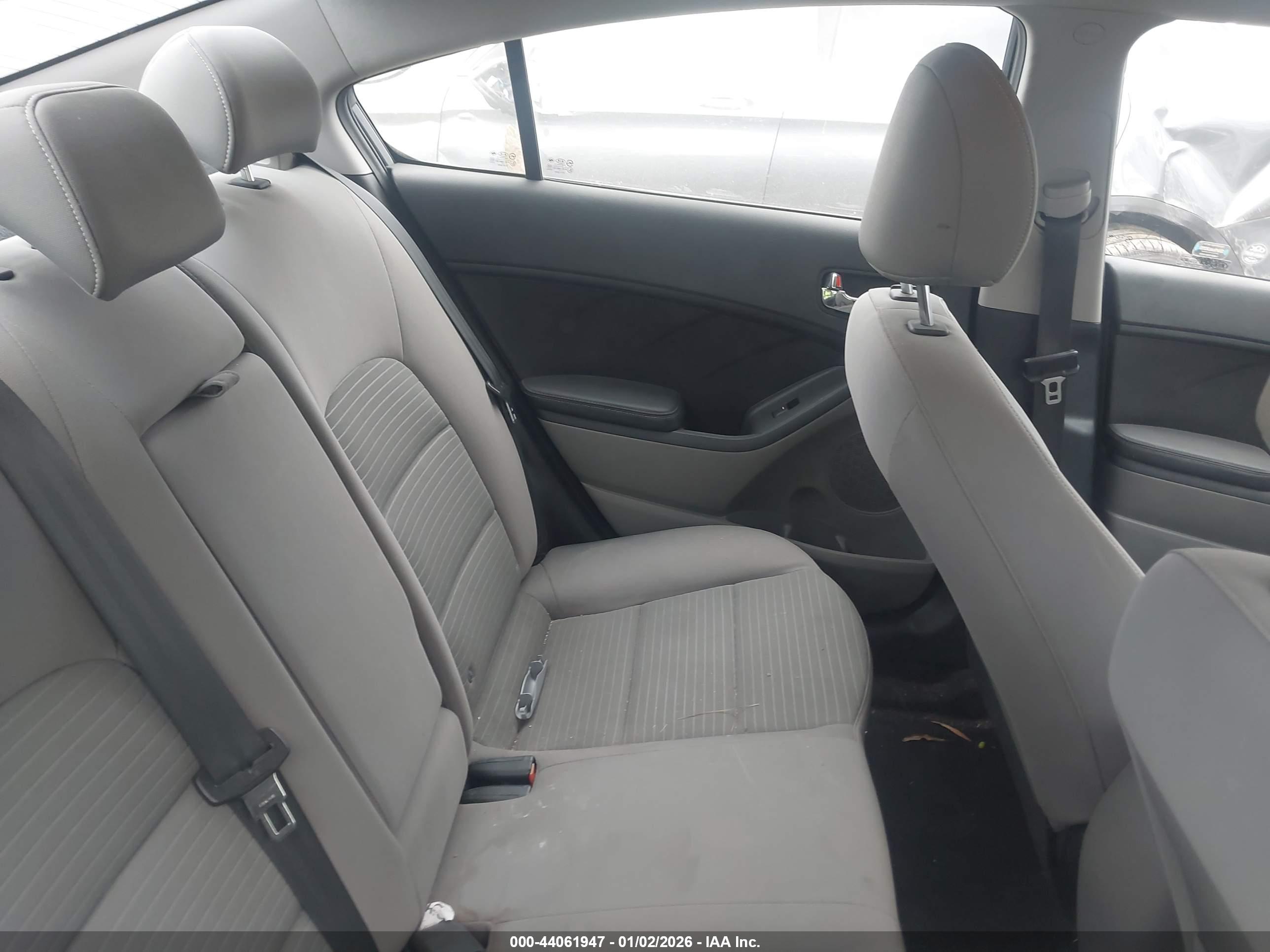 KIA FORTE image 8
