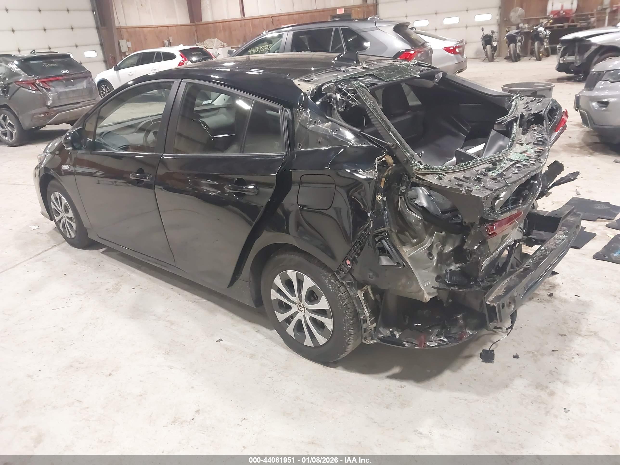 TOYOTA PRIUS image 3