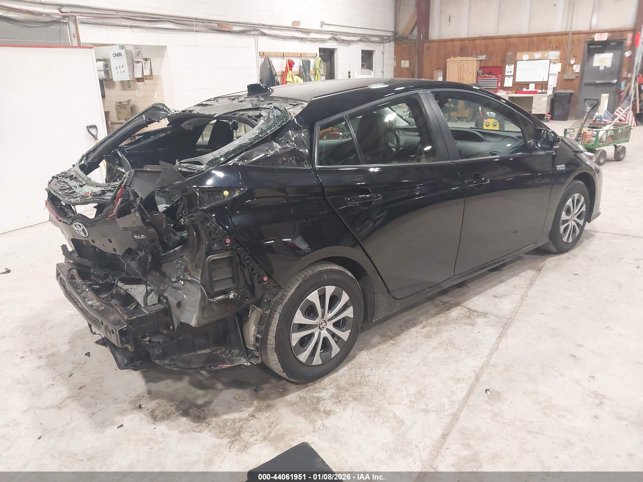 TOYOTA PRIUS image 4