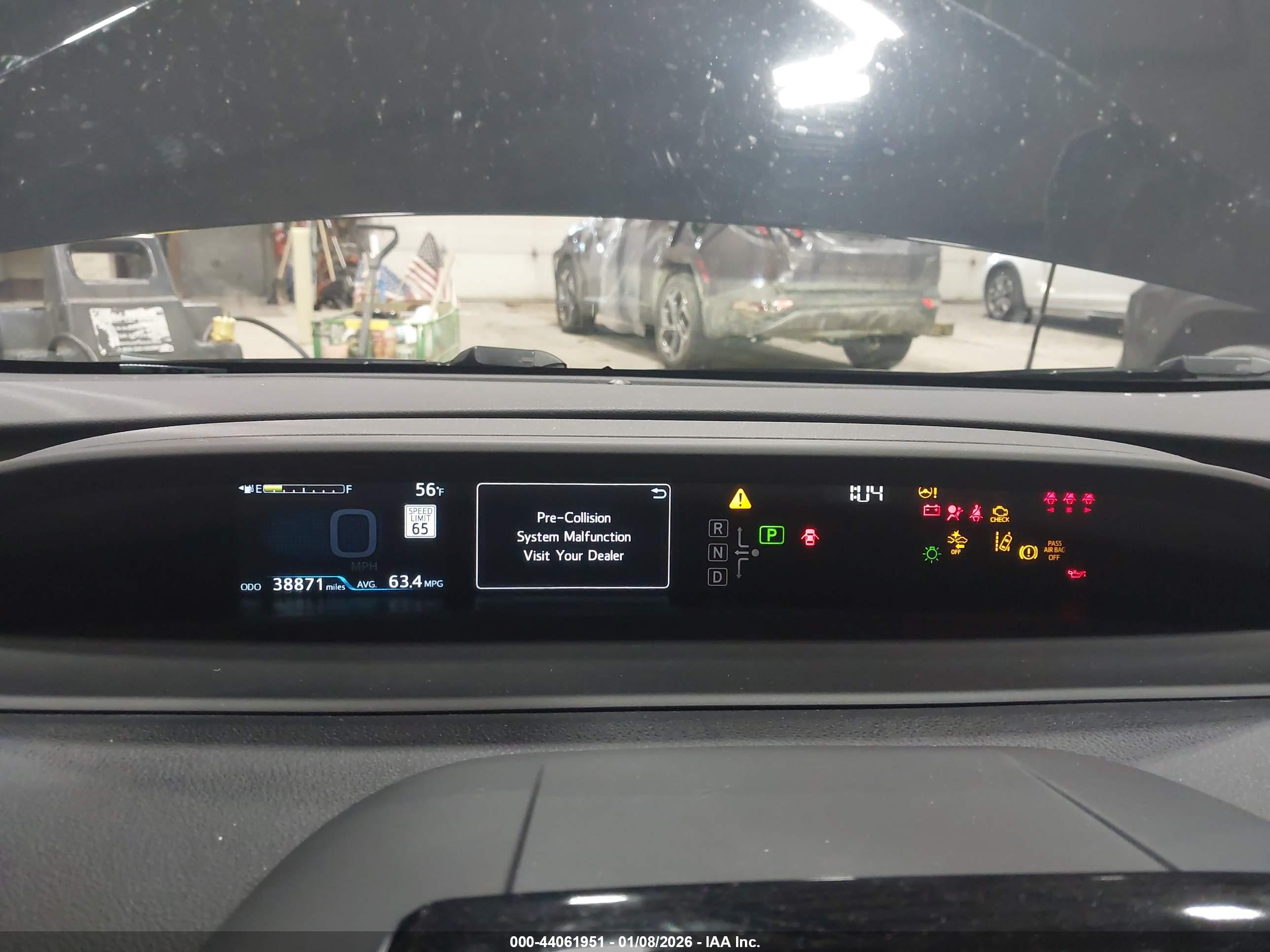 TOYOTA PRIUS image 7