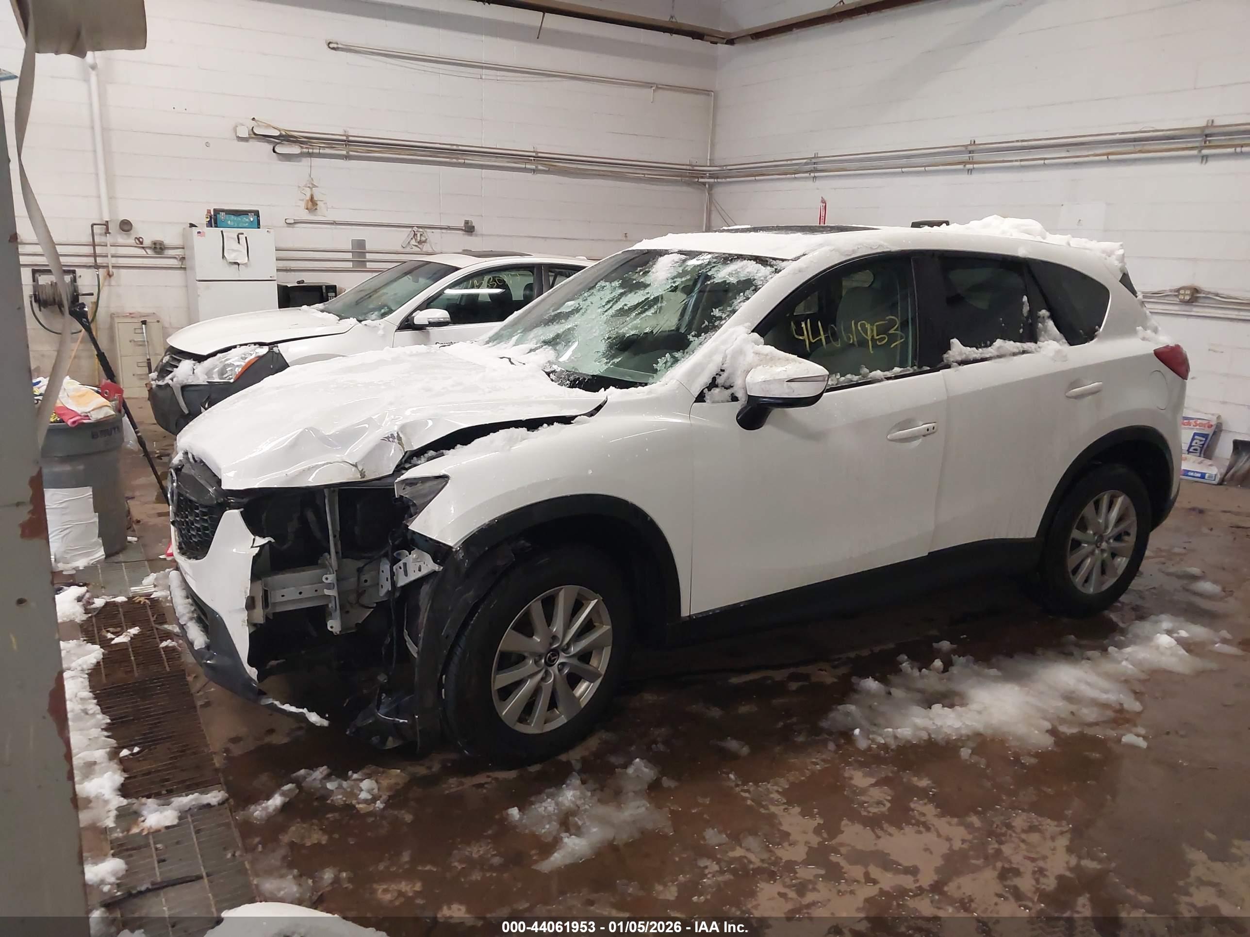MAZDA CX-5 image 2