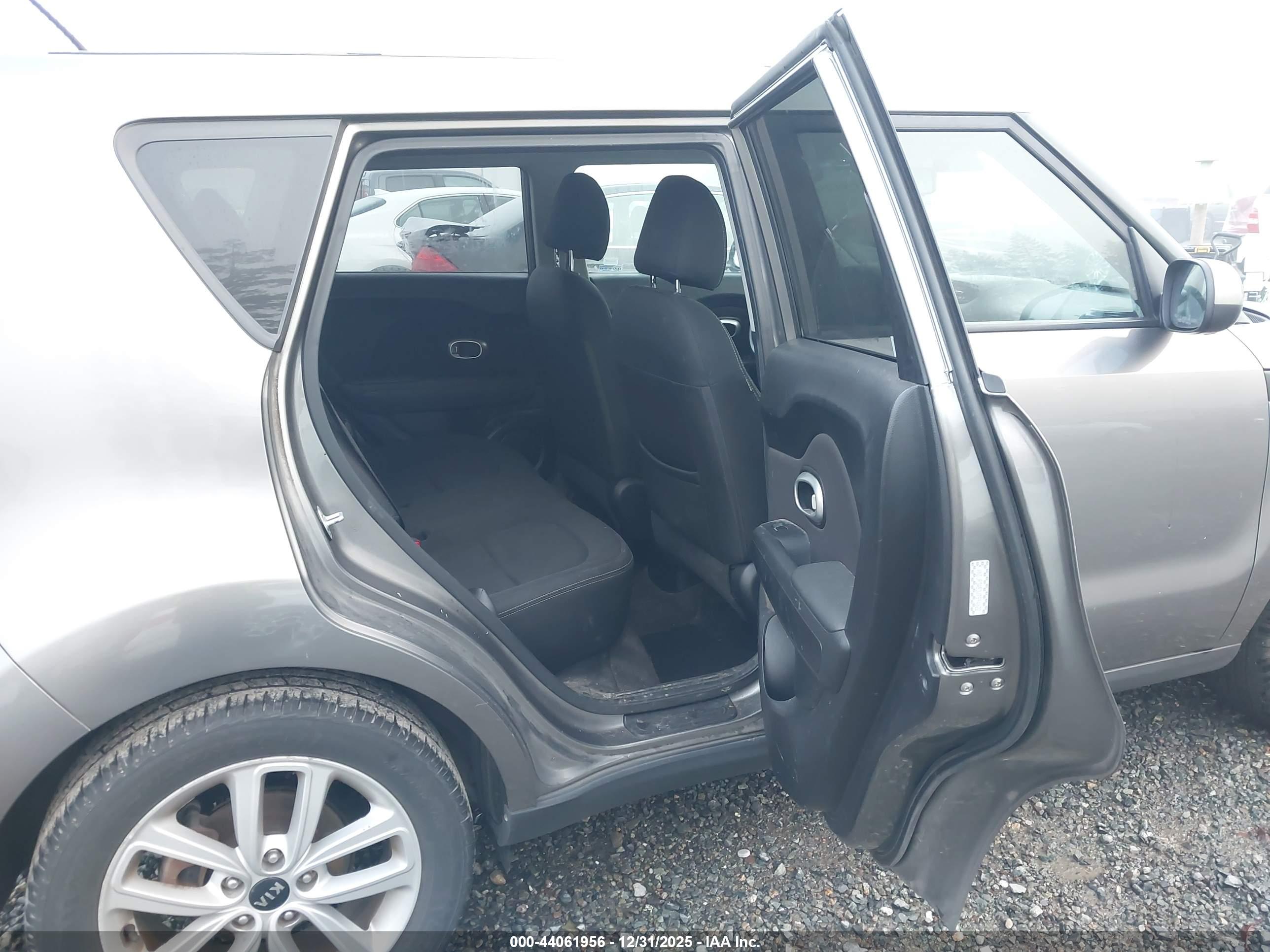 KIA SOUL image 8