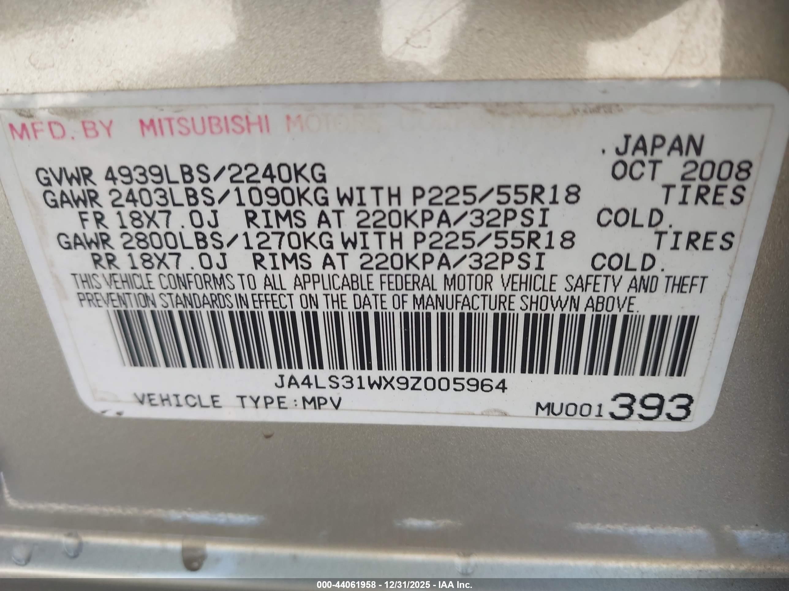 MITSUBISHI OUTLANDER image 9