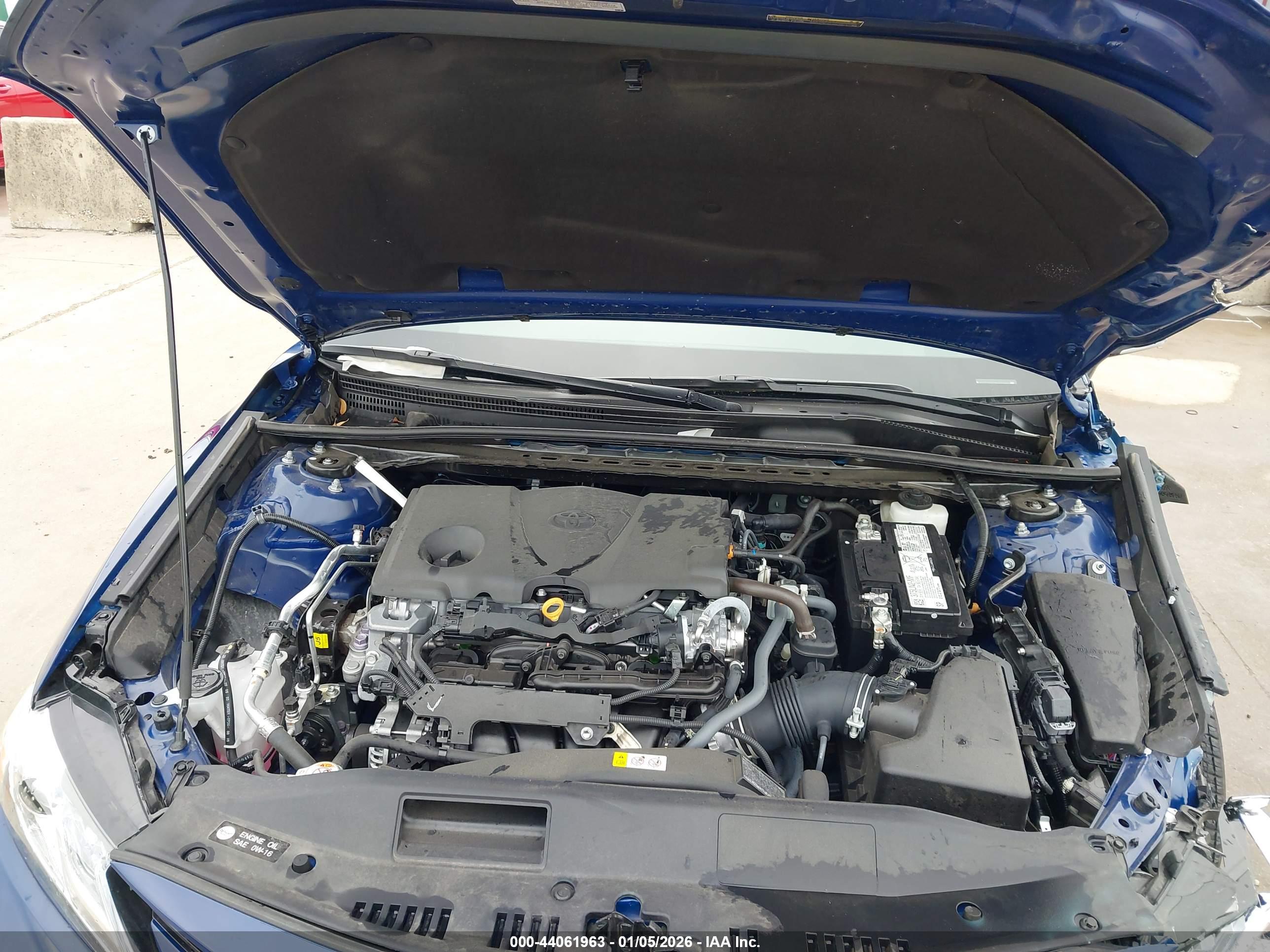 TOYOTA CAMRY image 10