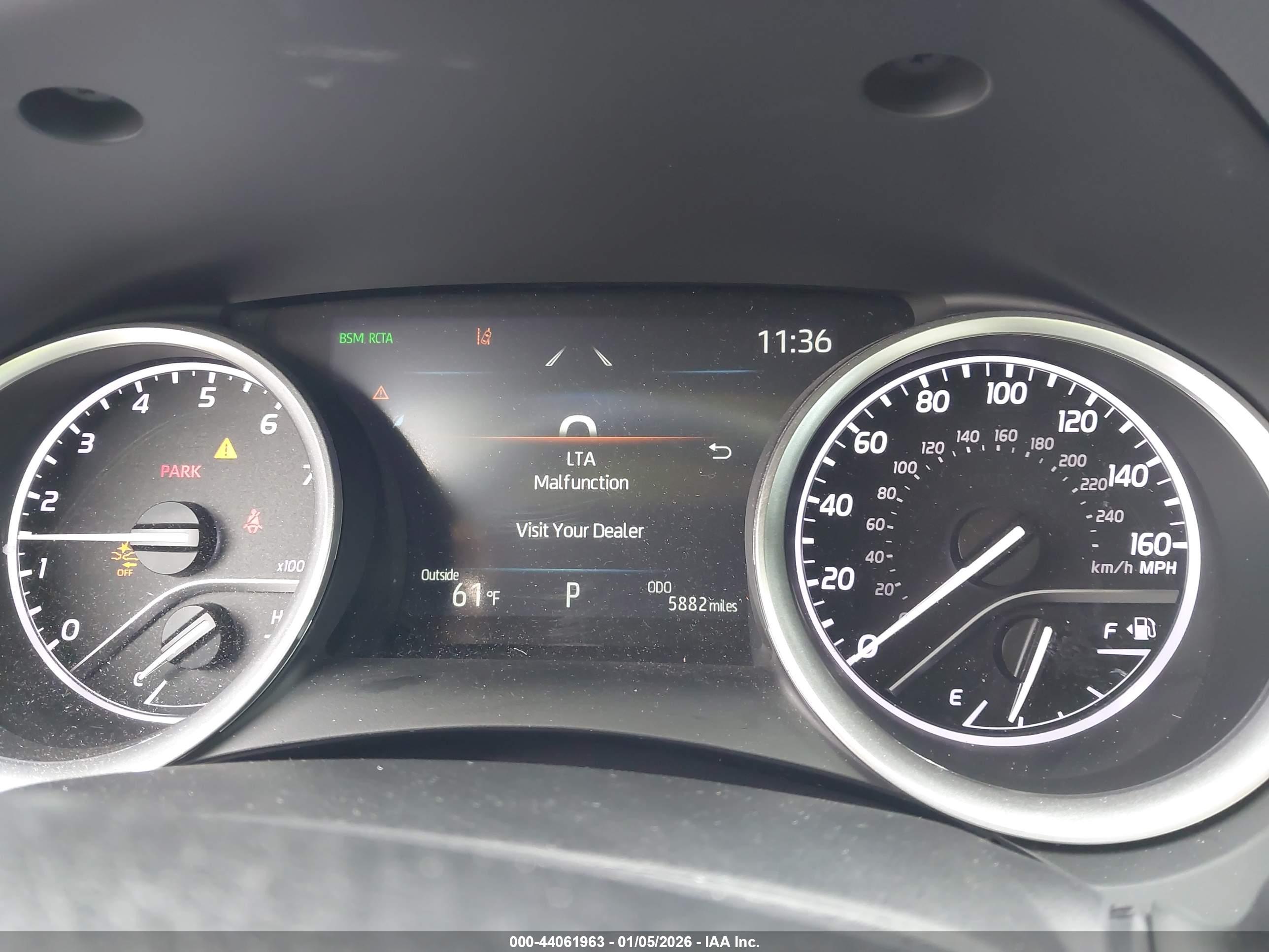 TOYOTA CAMRY image 7