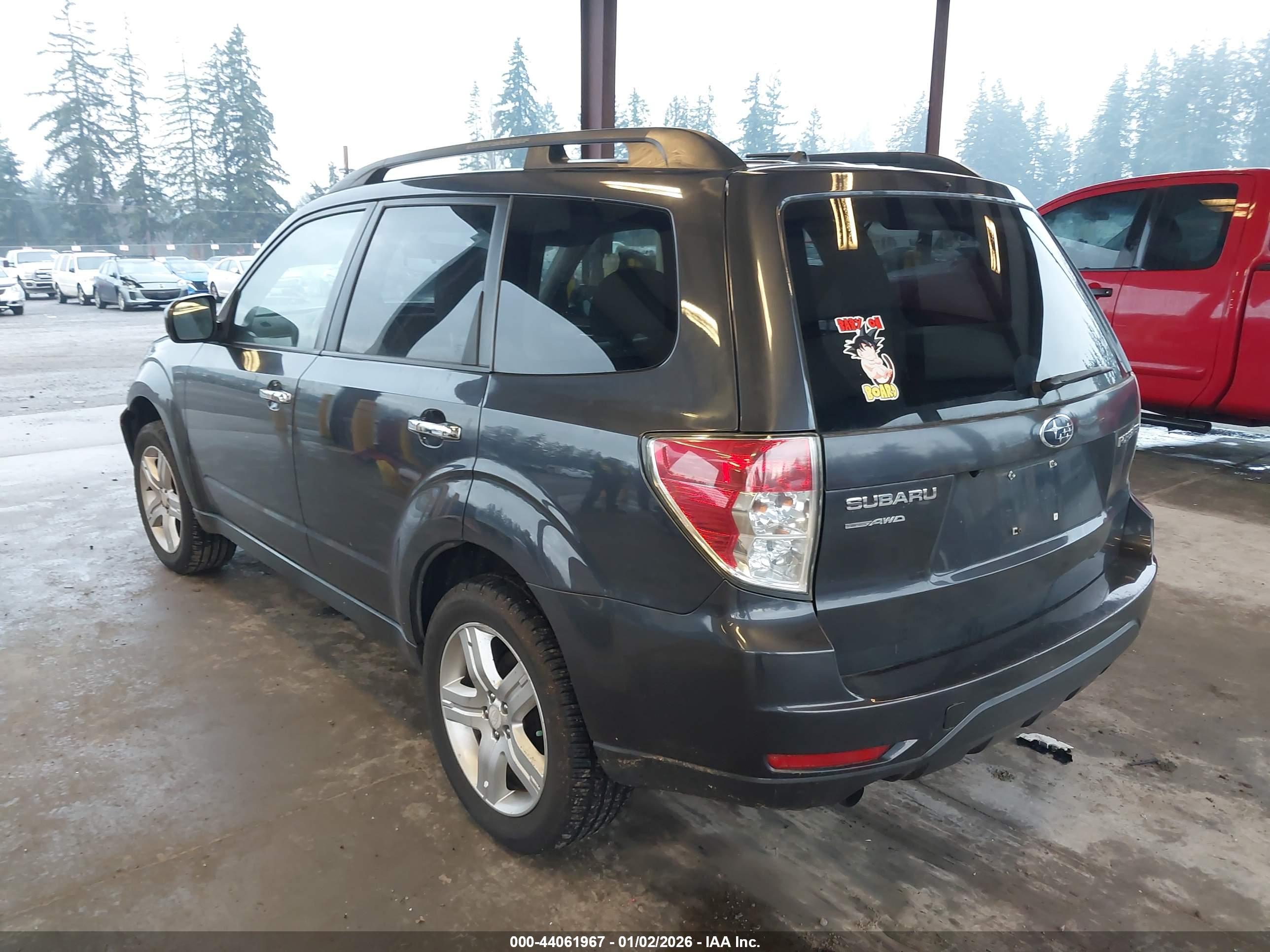 SUBARU FORESTER image 3