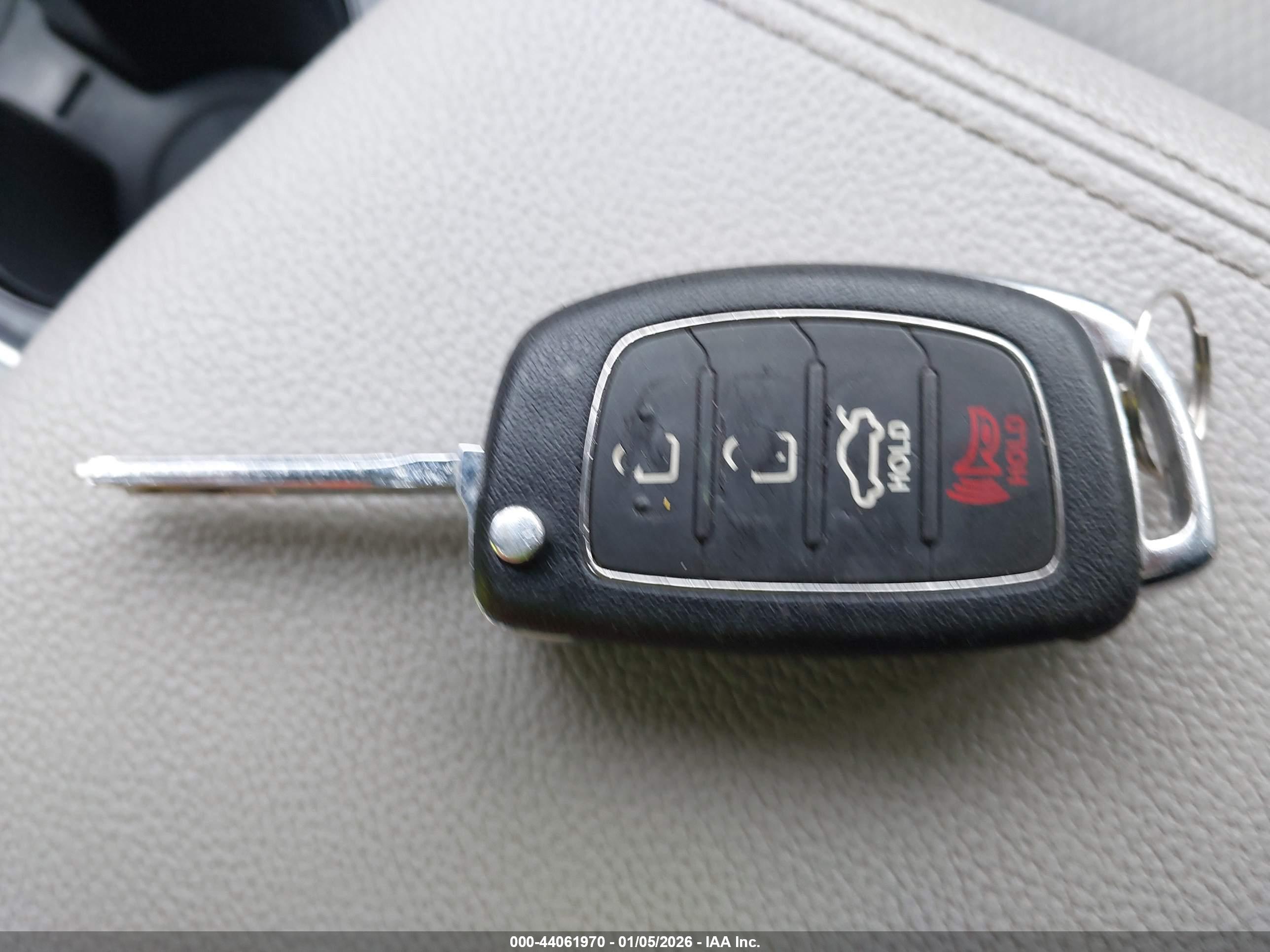 HYUNDAI SONATA image 11