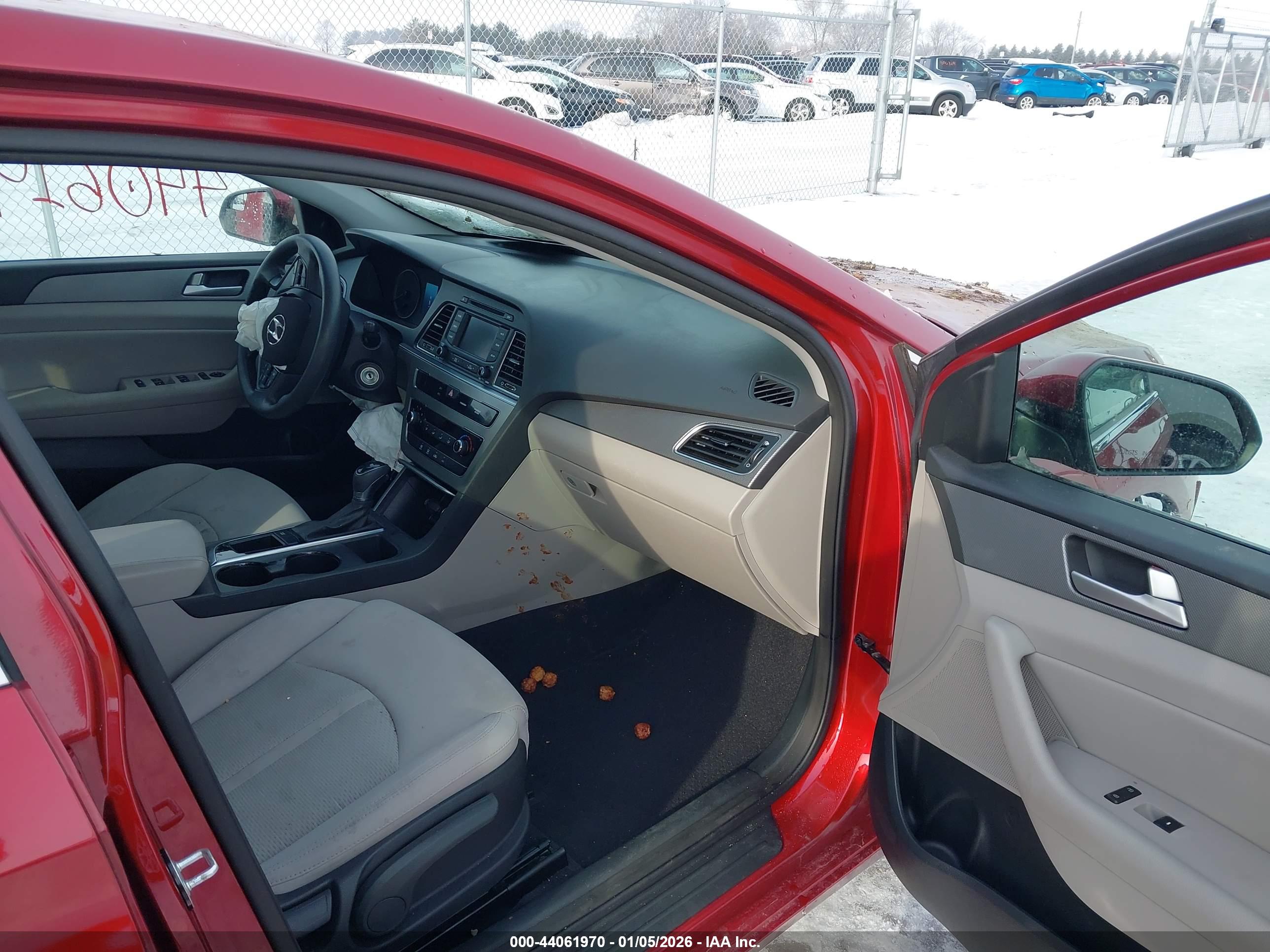 HYUNDAI SONATA image 5
