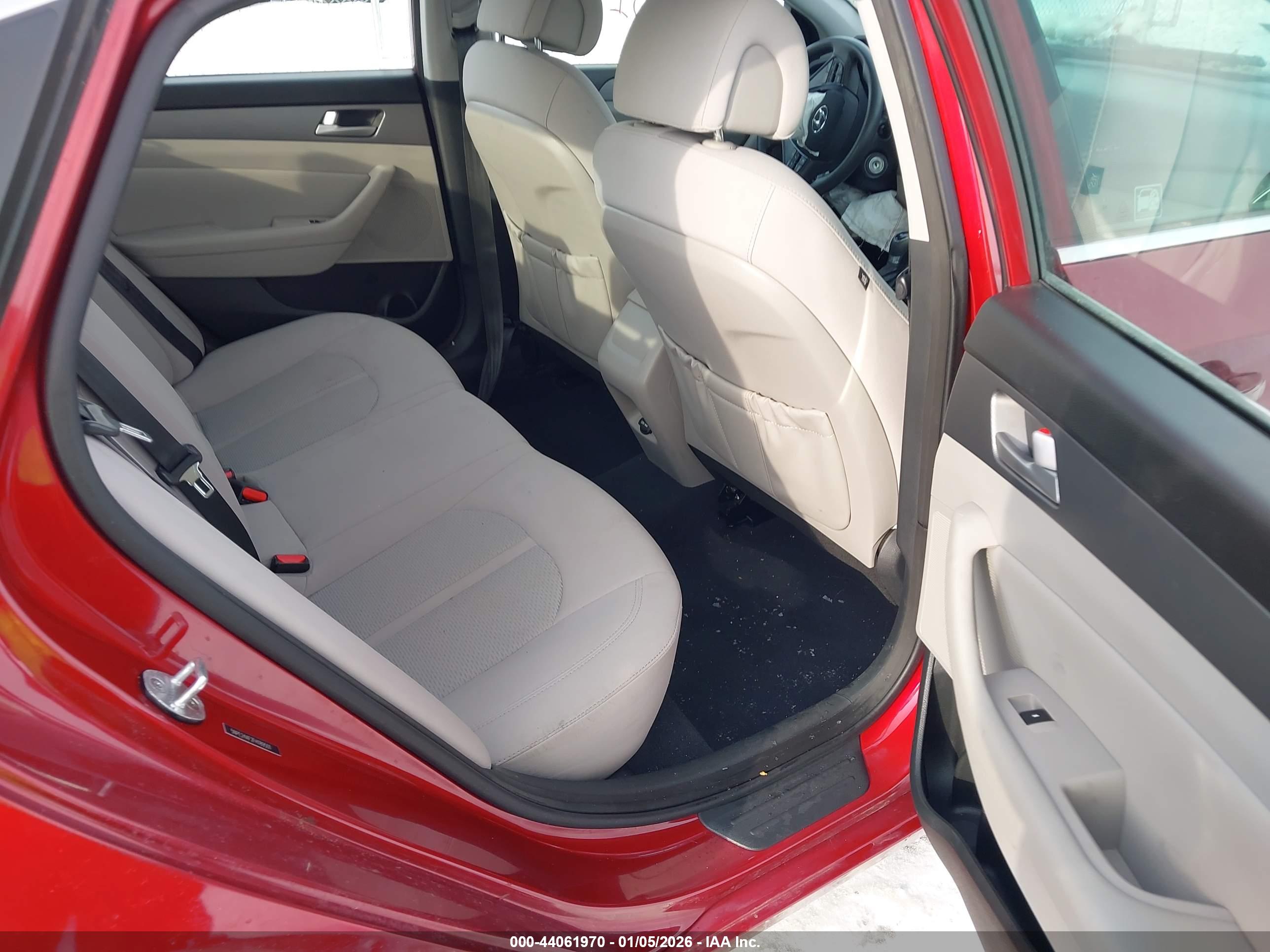 HYUNDAI SONATA image 8