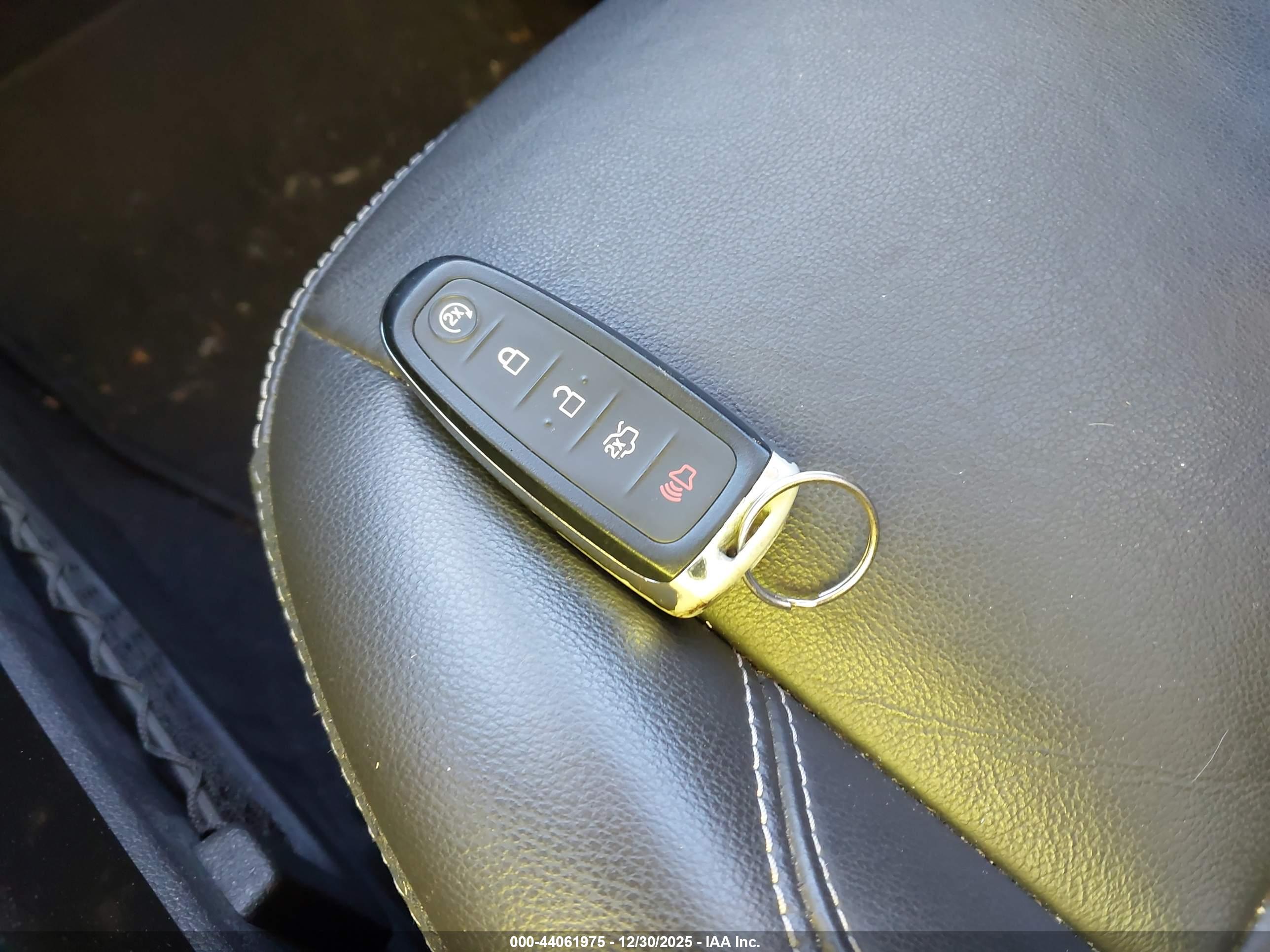 FORD C-MAX image 11
