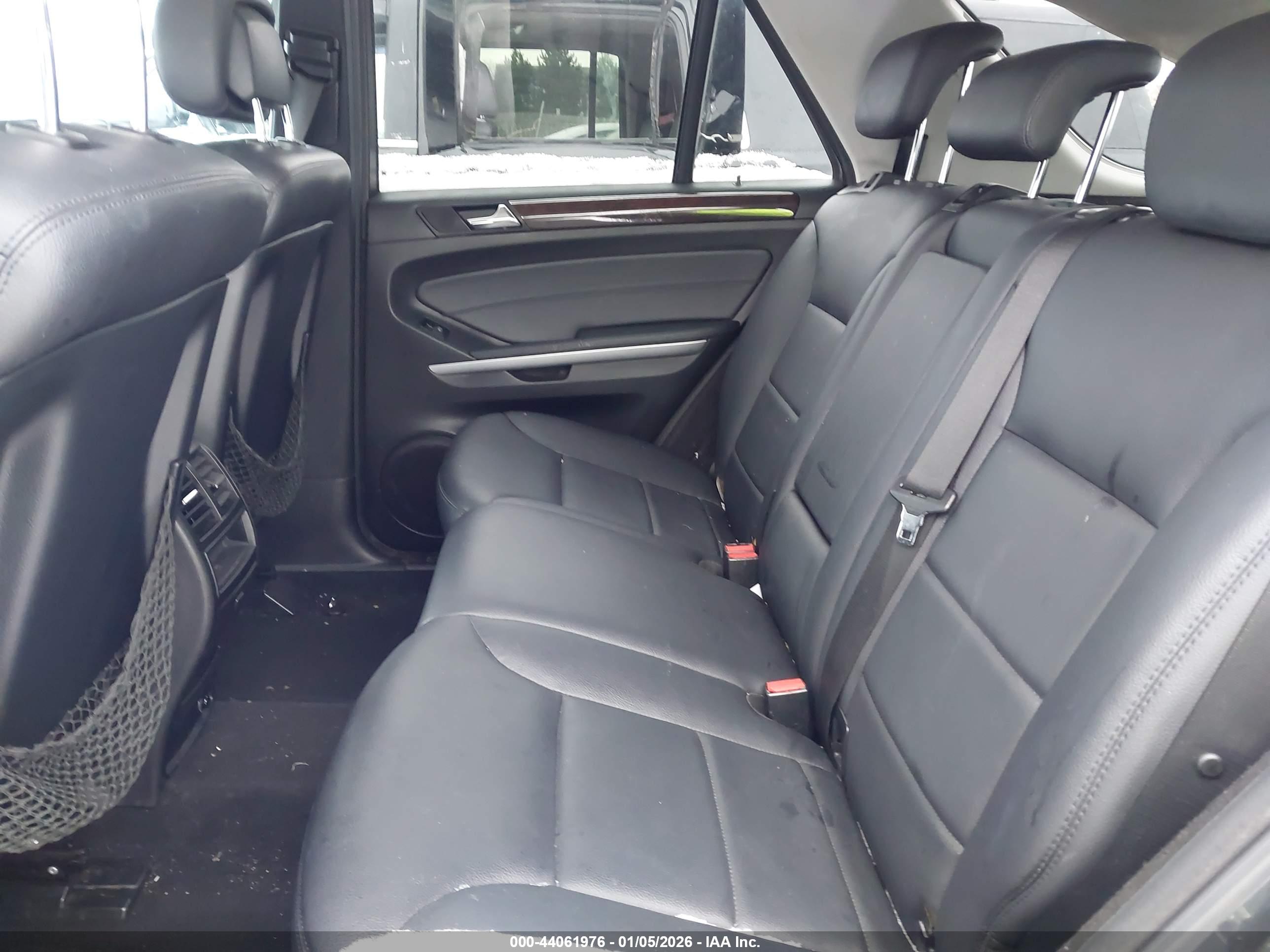 MERCEDES-BENZ ML image 8